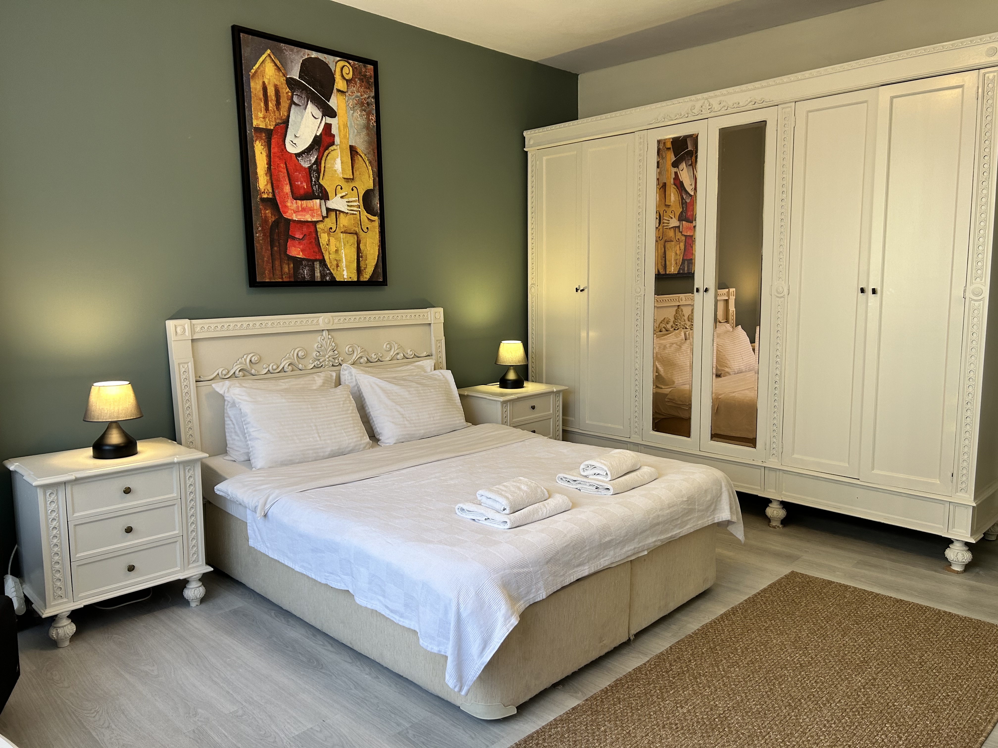 Elegant & Cozy 2BR with Balcony near Taksim in Beyoglu, Istanbul