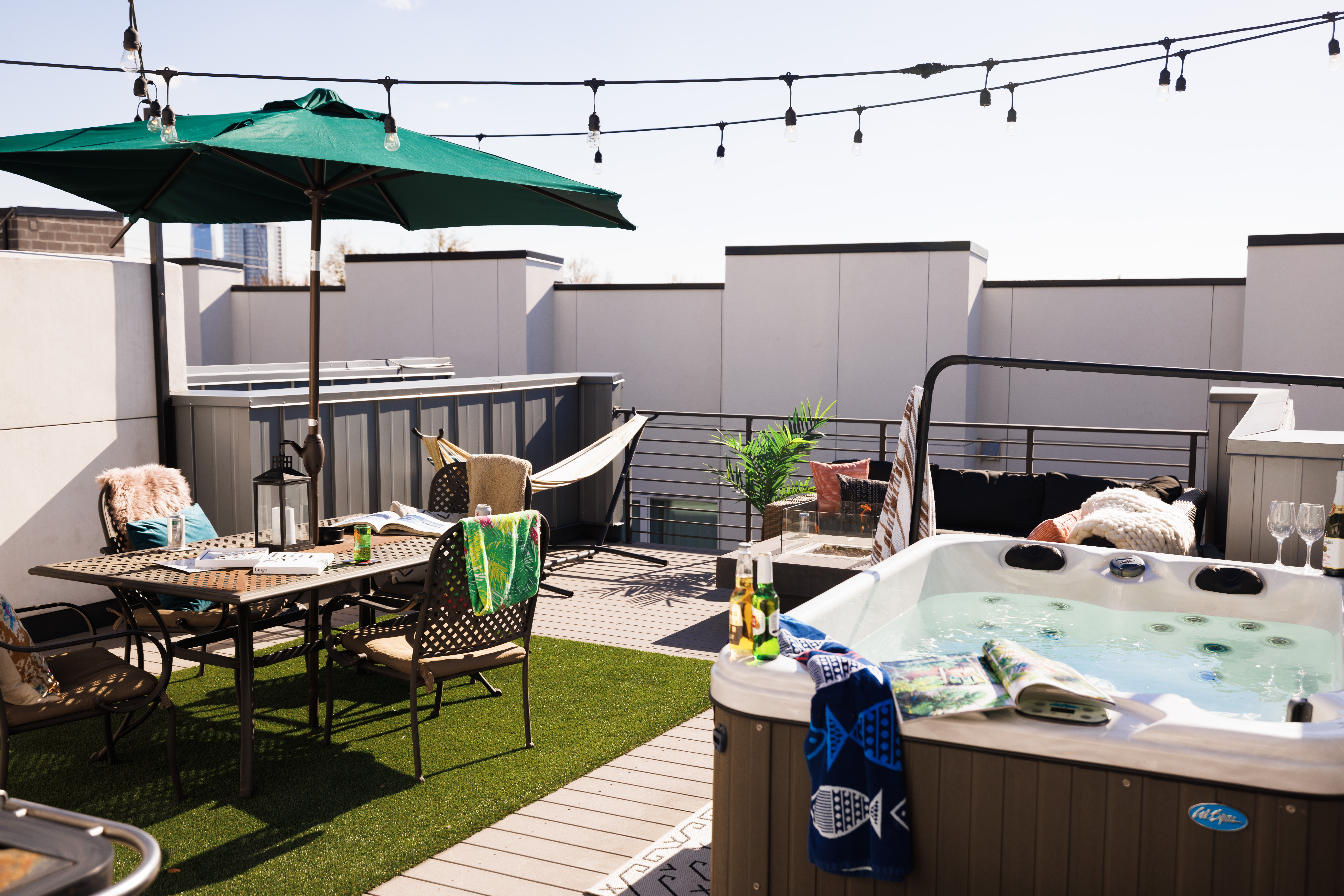 Heart of LoHi | Private Rooftop | Hot Tub in Highland, Denver