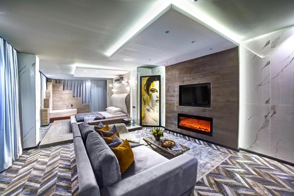 Studio Luxry Suite Jacuzzi & Fireplace in Sisli, Istanbul