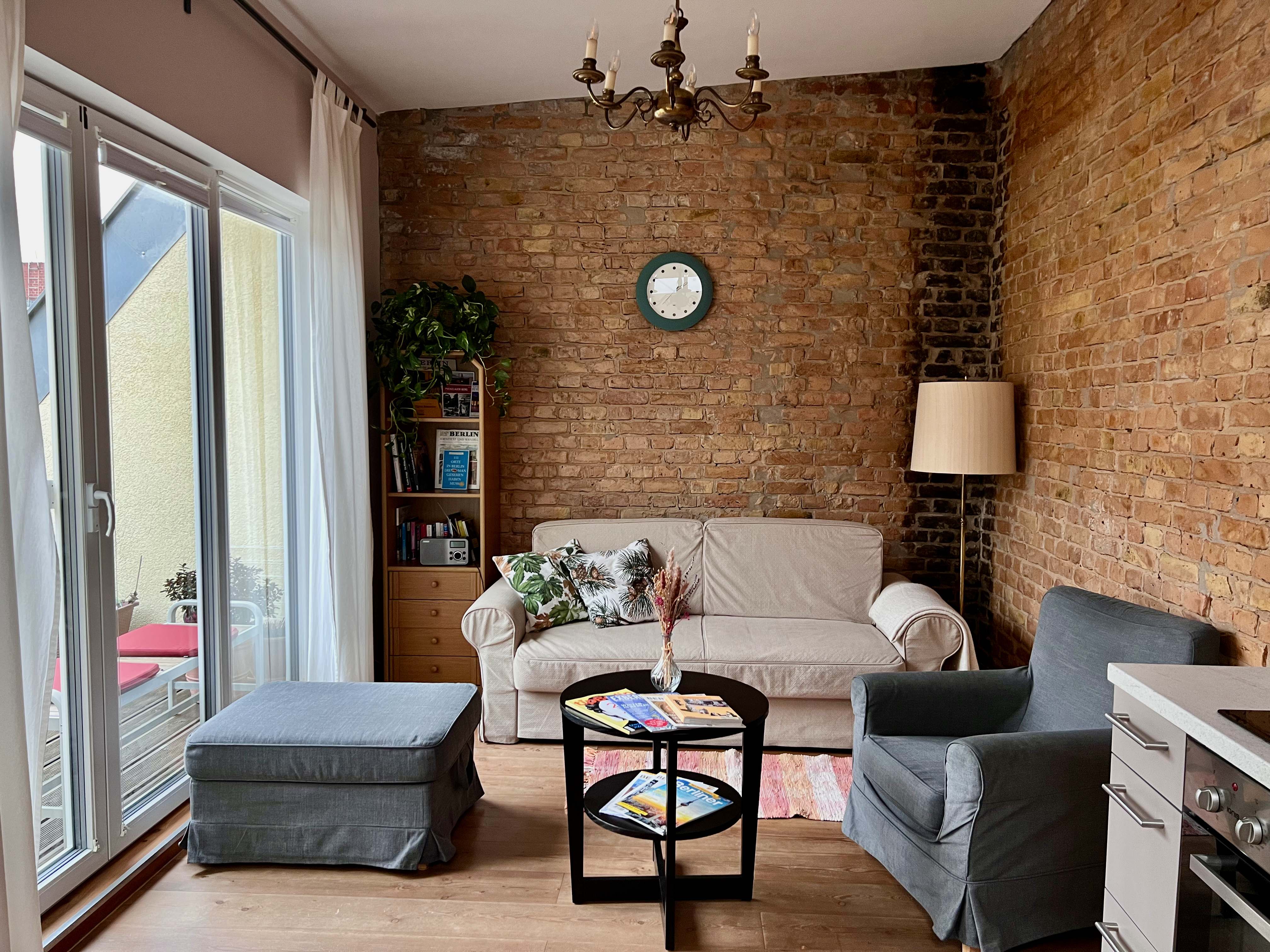 Sonniges Dachgeschoss, 2 Schlafzimmer, Terrasse