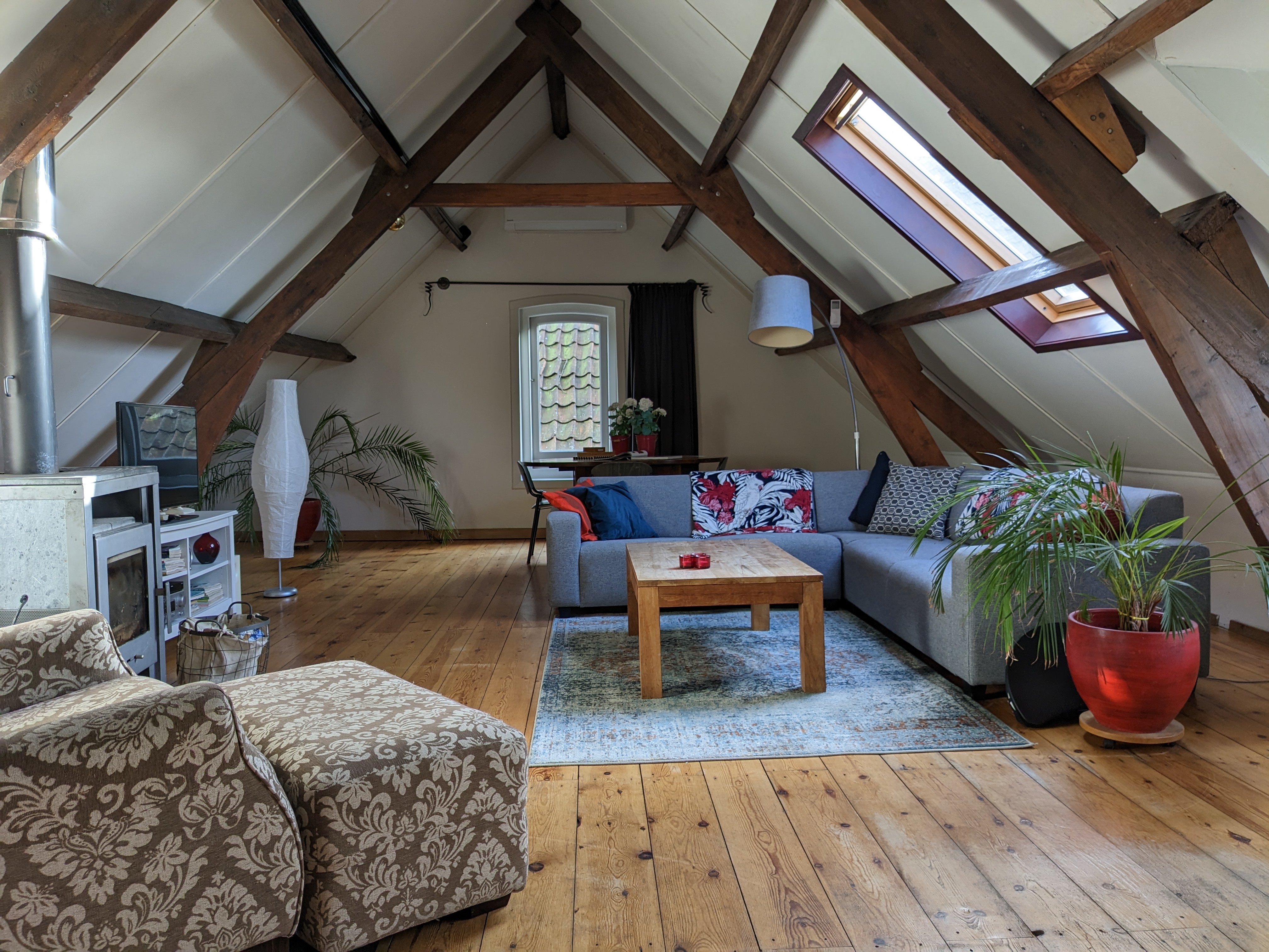 Cosy barnhouse surrounded with nature!