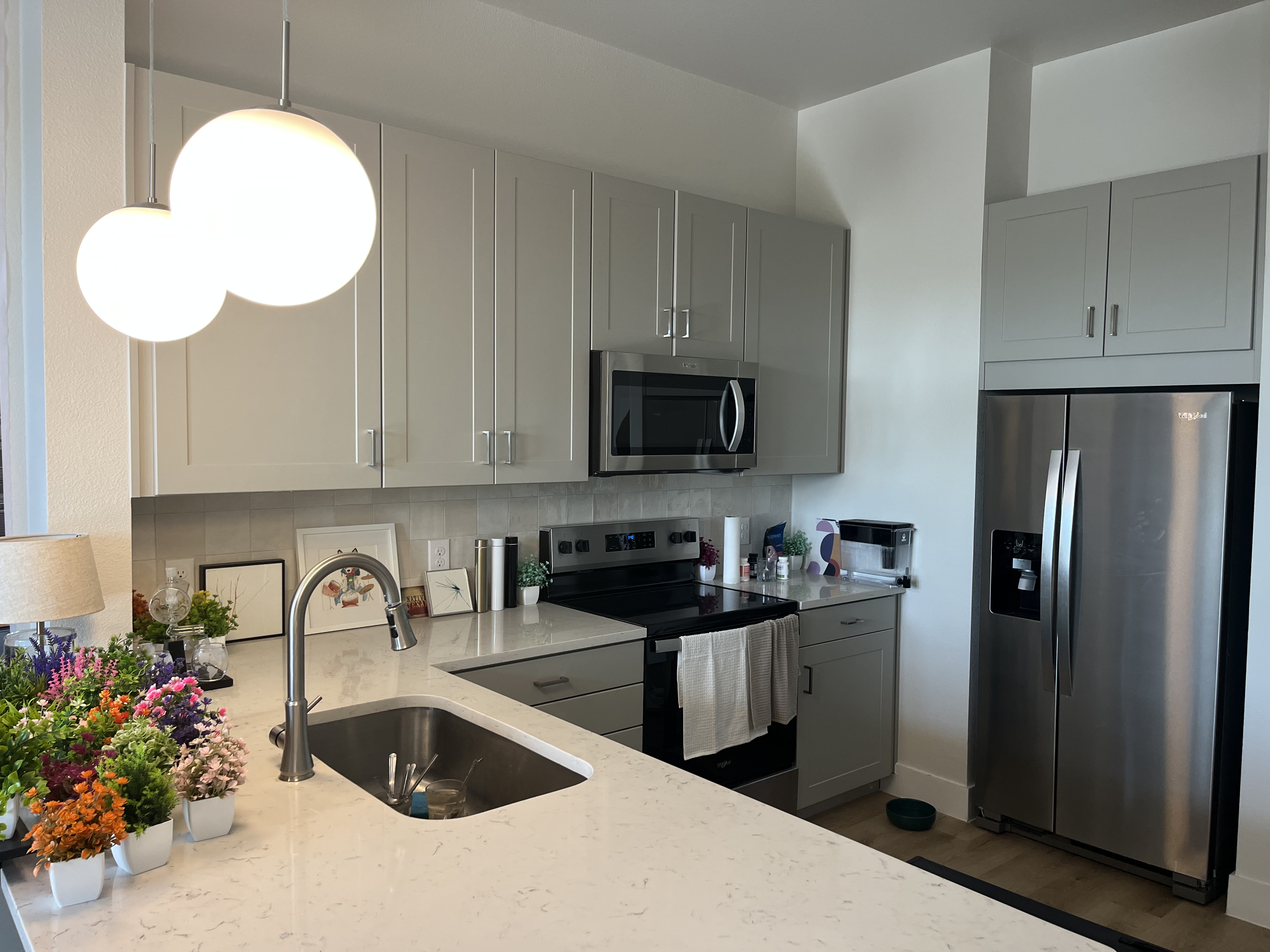 Top floor (3rd), new constr. in 78748, Austin