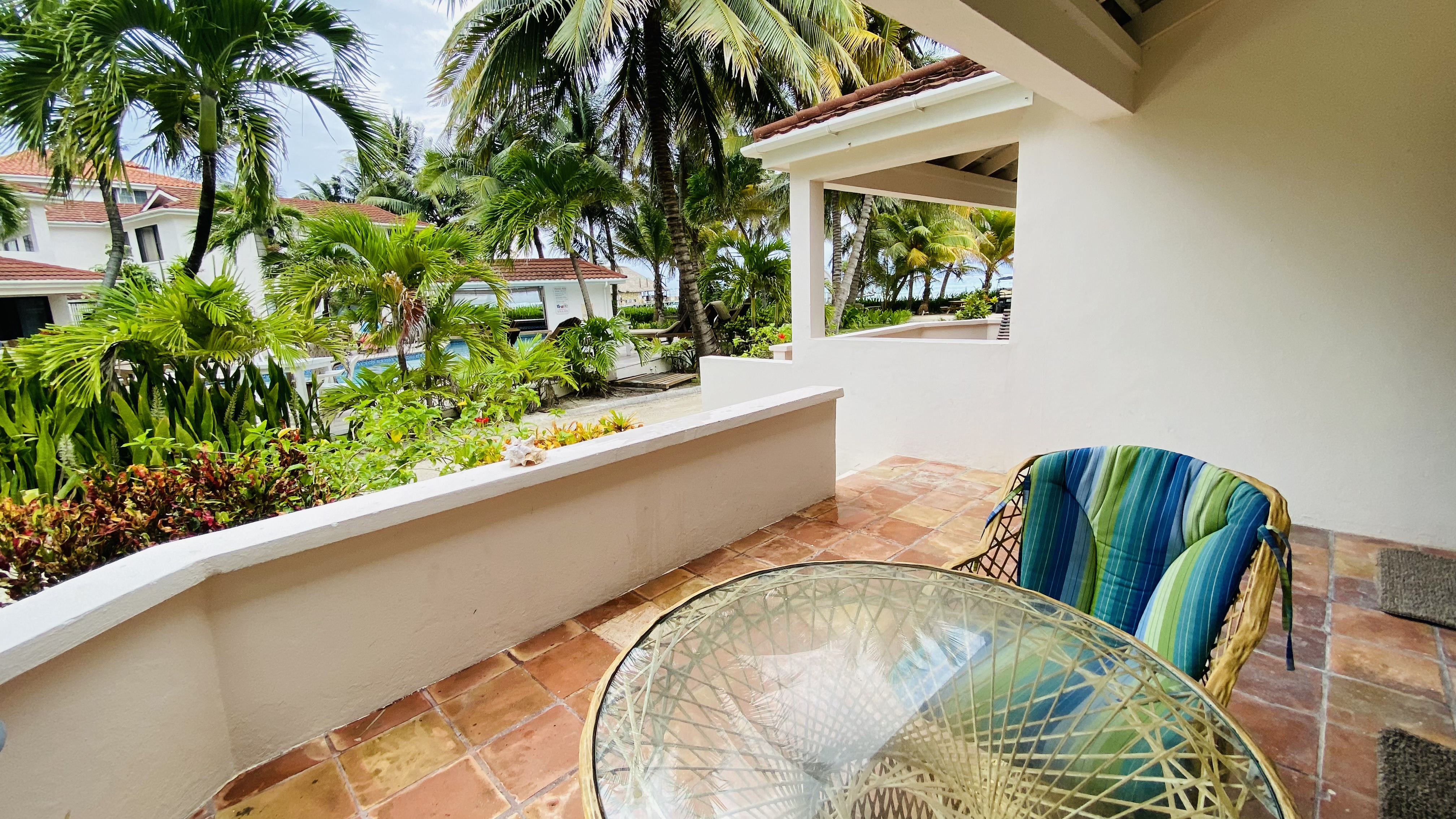 Tradewinds Paradise Villas Poolside - 21A in Belize Islands, Belize