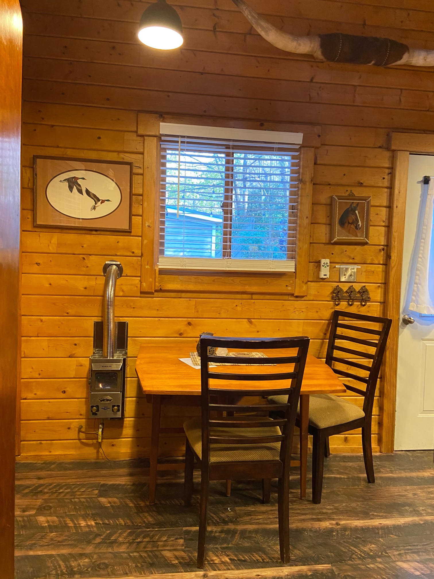 Cabin in the Trees at High Street Guesthouse Cabins for Rent in Jim