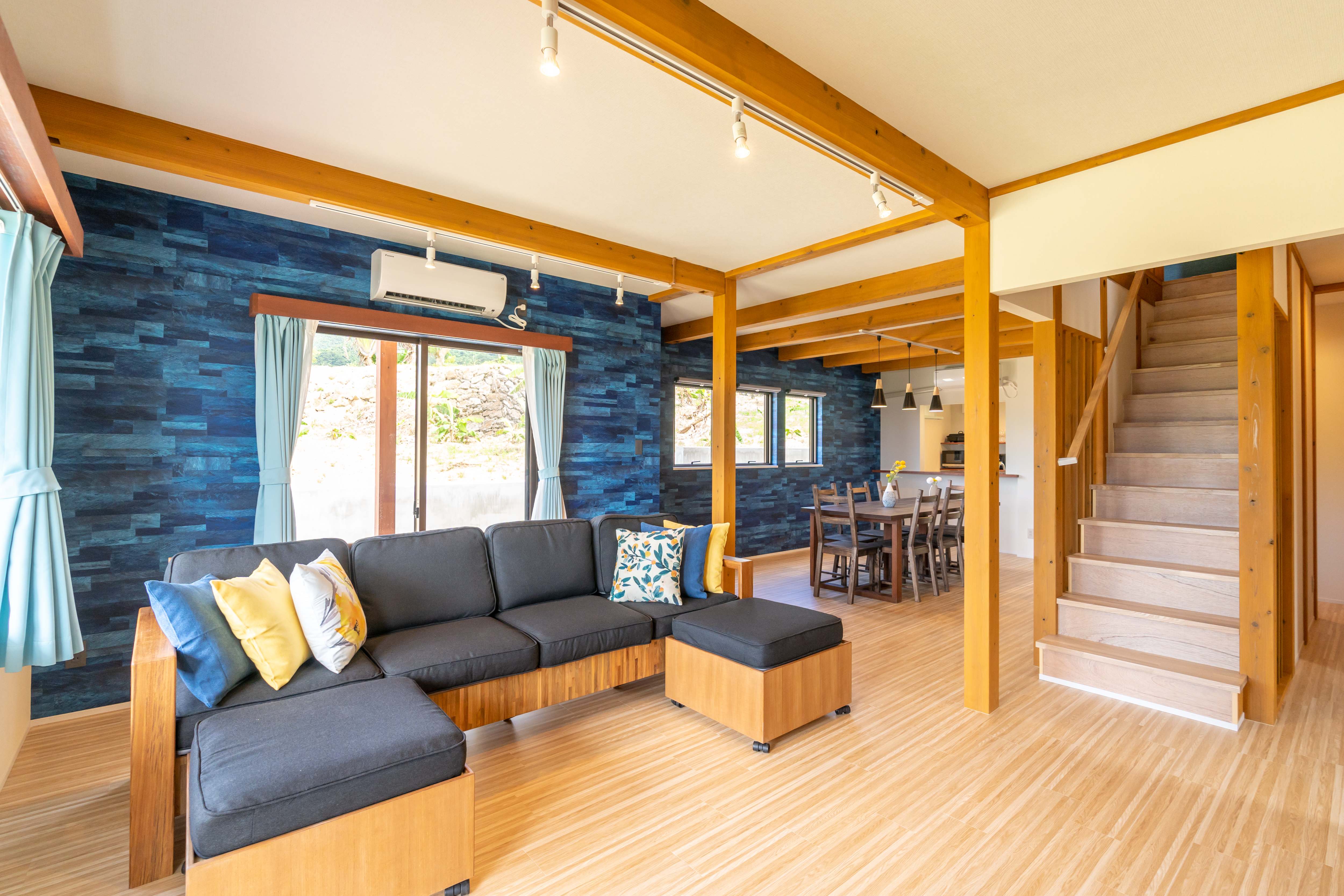 アイドリング！！！ DVD BOX 4点 万座ビーチ 万座ビーチ2010 石垣島 Amazon.co.jp: アイドリング！！！ IN 沖縄万座ビーチ2010夏