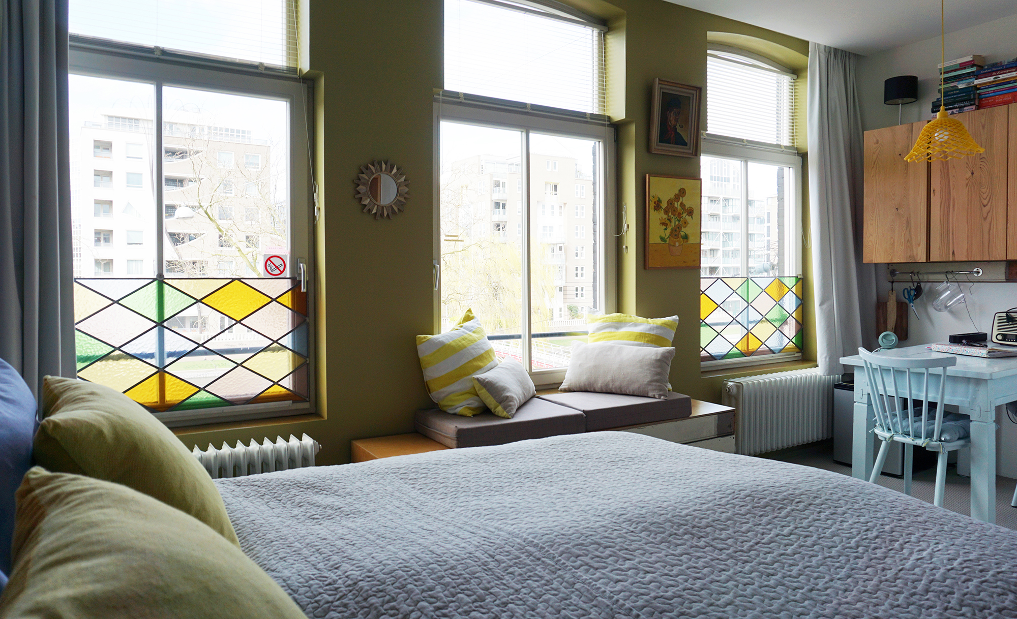 Room with canal view in windmill area + free bikes