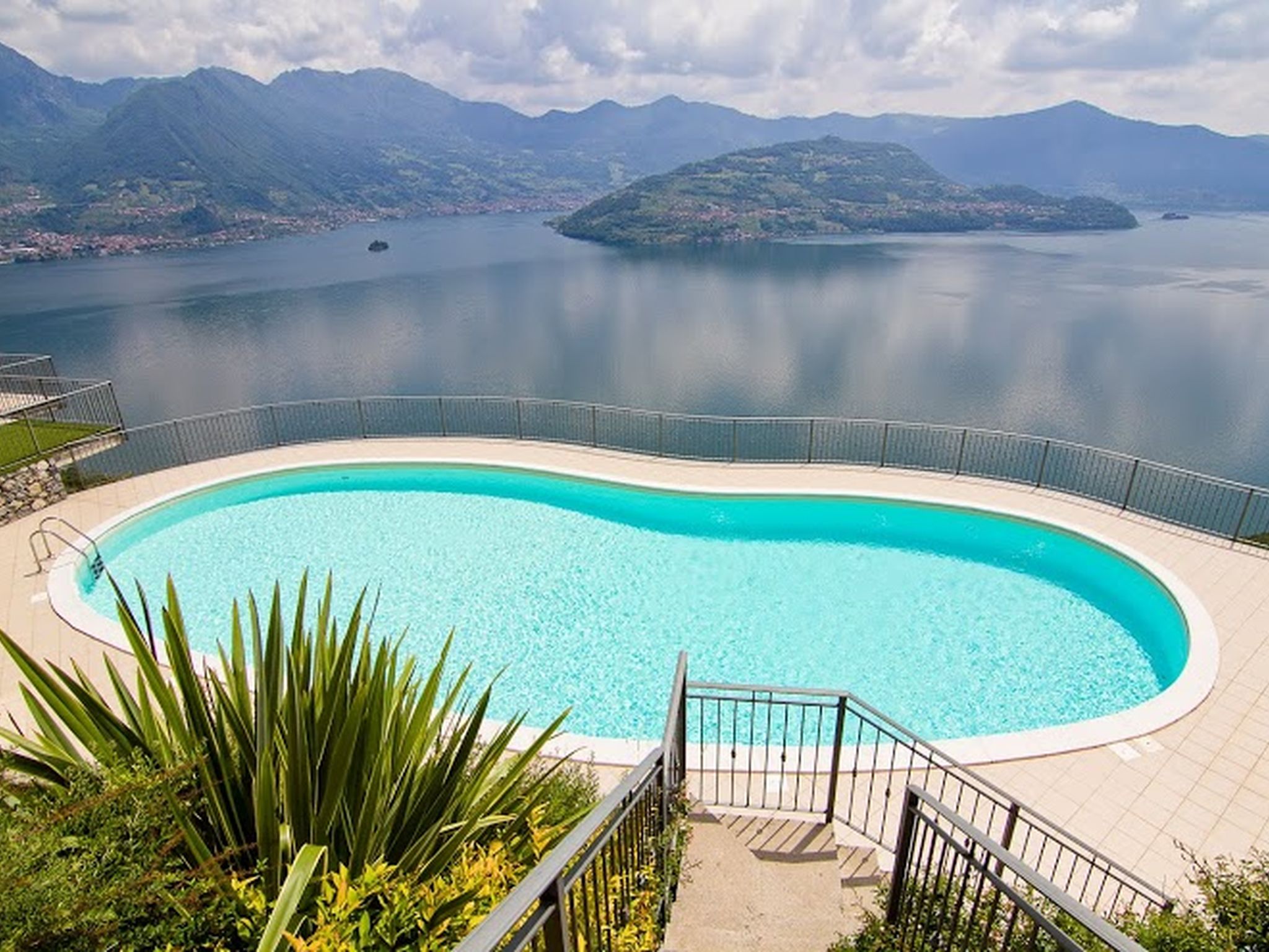 EnjoyIseoLake - Cherubino - Lake View and Pool in Parzanica, Bergamo
