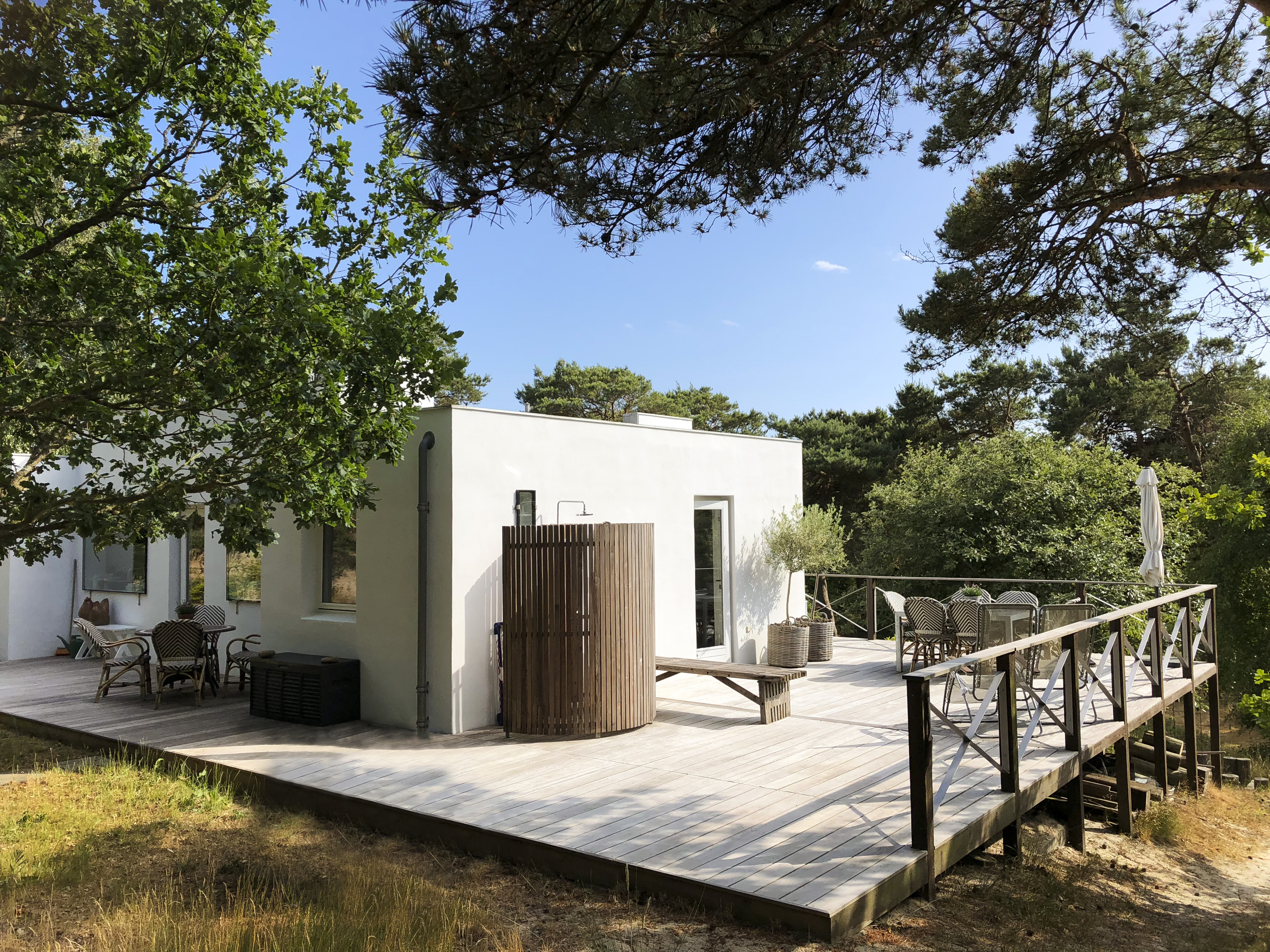 Architect designed 75m from beach