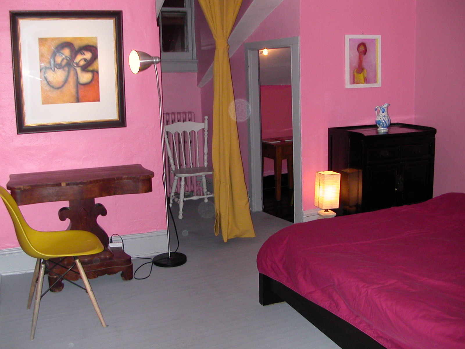 Bright Room in Artist's Apartment On Queen st W