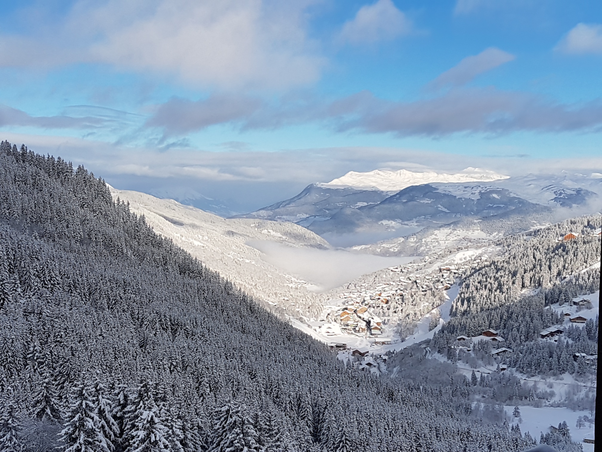 3 Rooms 55m2 refurbished, ski-in/ski-out, with a view