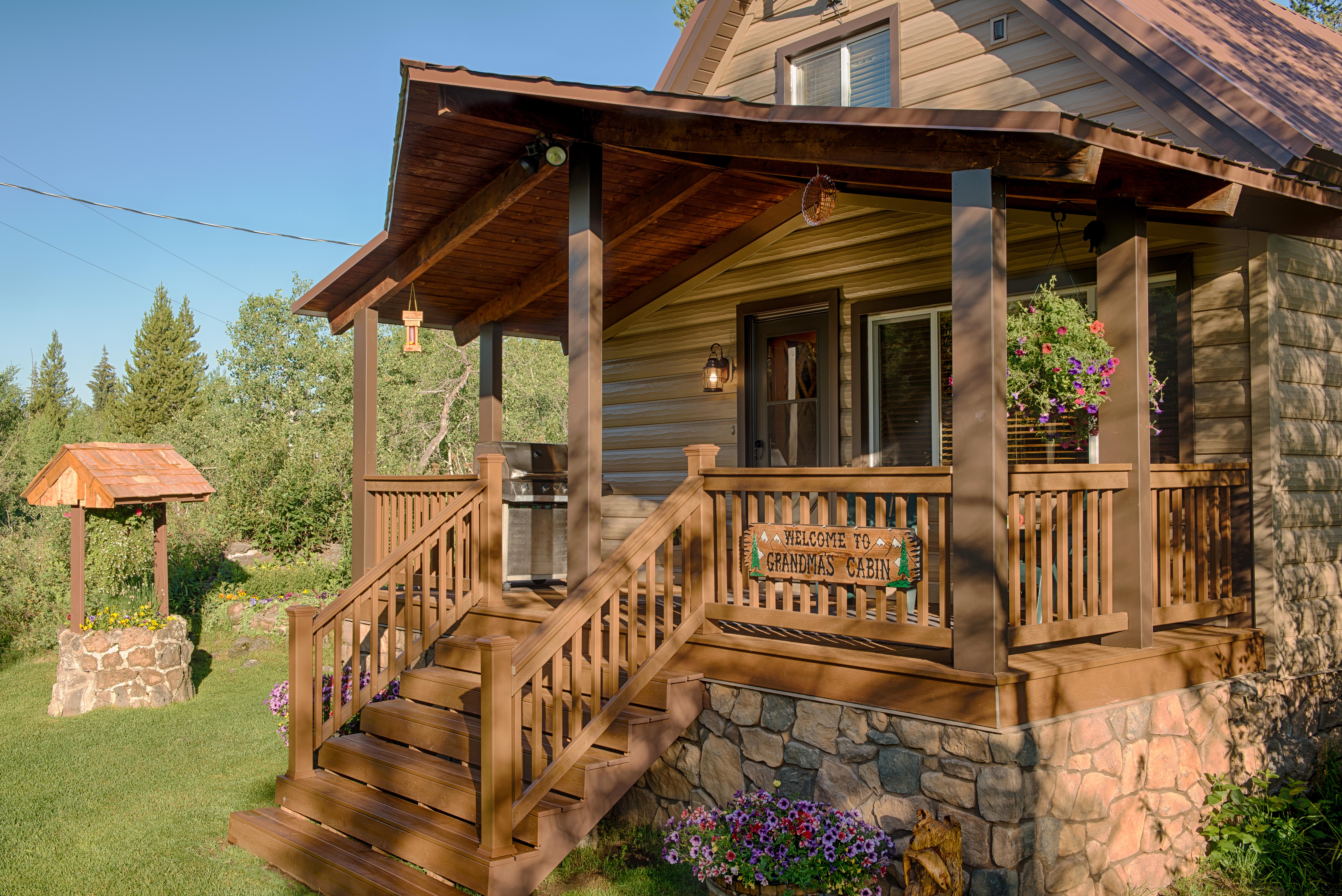 Grandma’s Cabin Your Perfect Yellowstone Getaway!