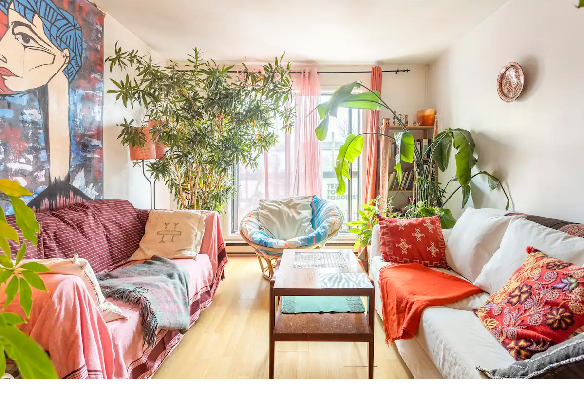 Nice bedroom, sunny appartment. in Ville-Marie, Montreal