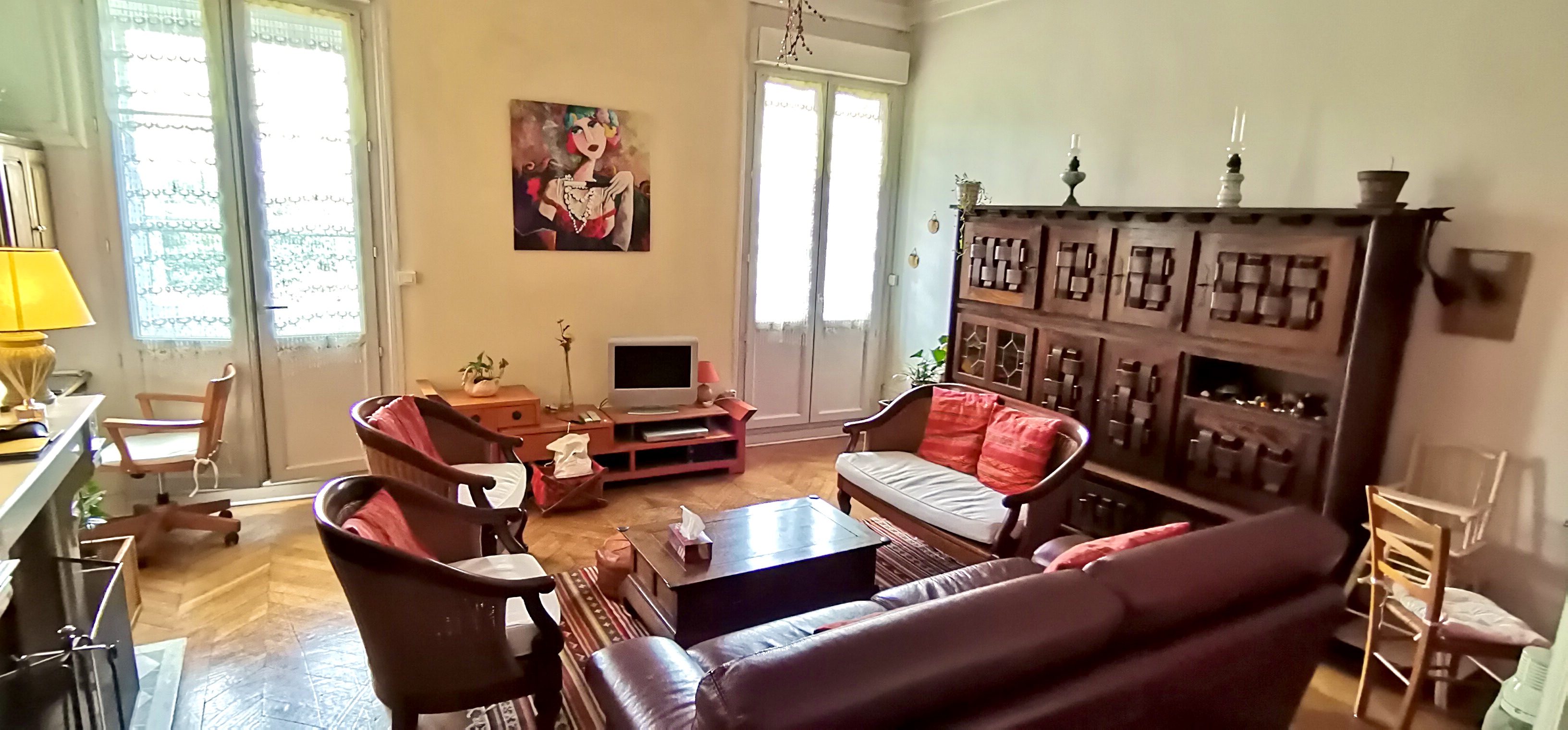 Central Apartment, Near St Michel Cathedral in Bordeaux Sud, Bordeaux