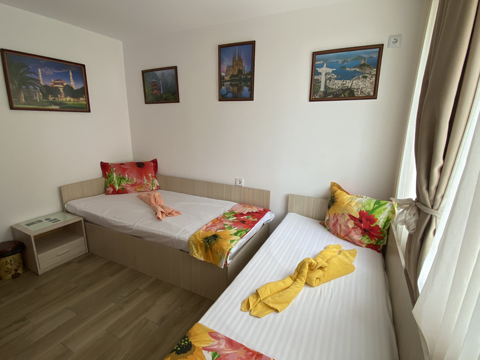 Double Room  № 4, fl. 2 in Jacky's House