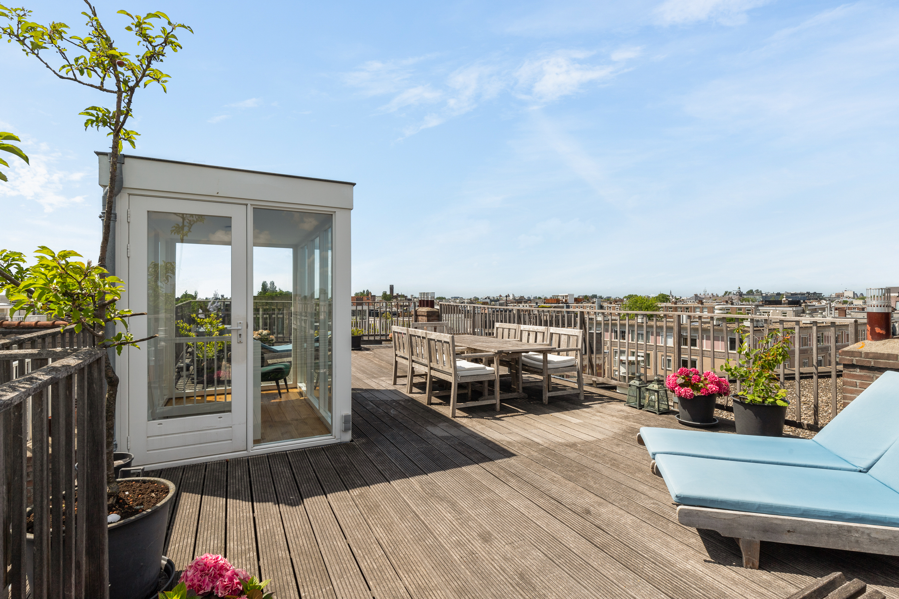 Large apartment with roof terrace near Rijksmuseum — Amsterdam stay