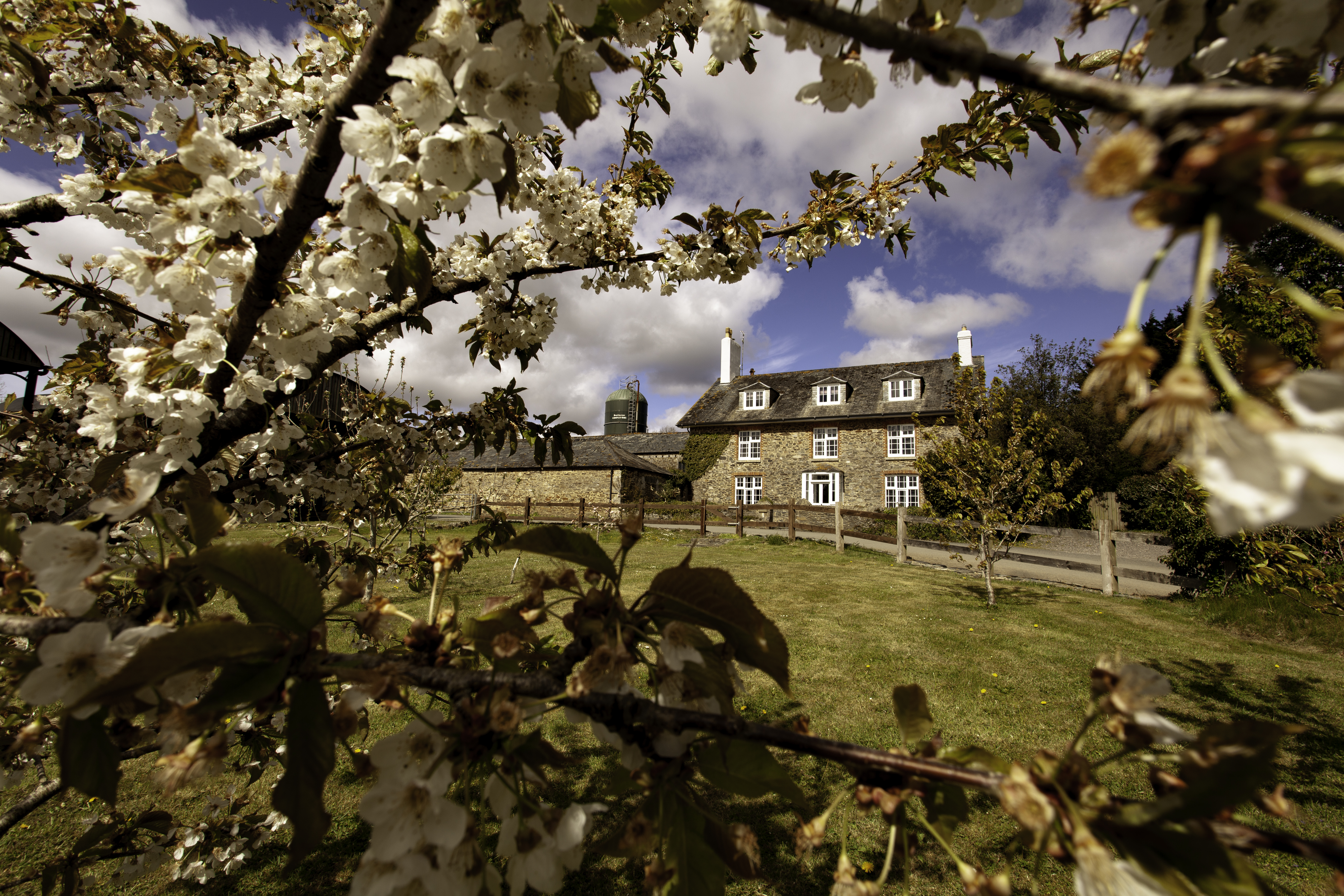 Luxury Manor House for 16 People - Airbnb