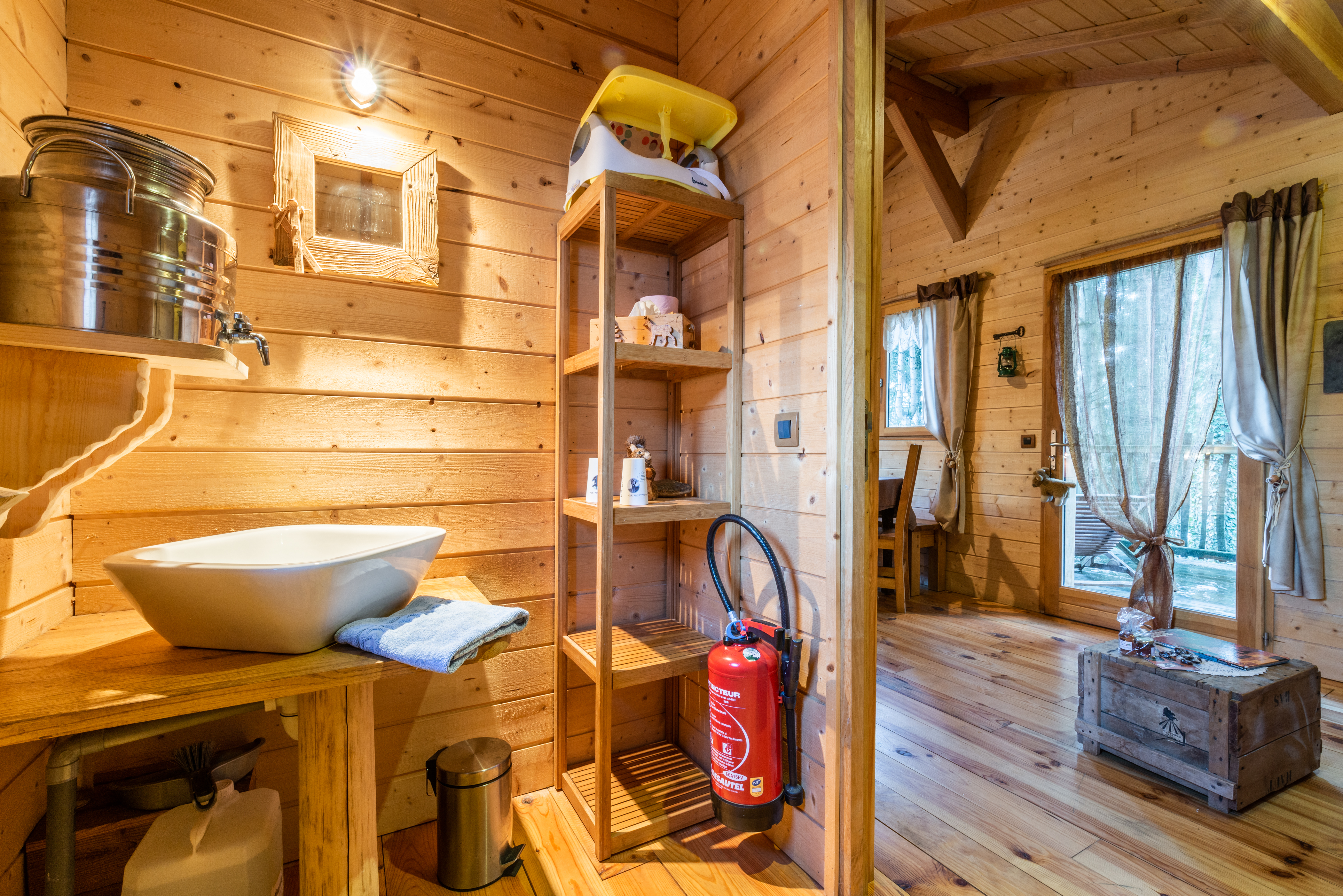 La Cabane Du Chevrotin Treehouses For Rent In Bellevaux Auvergne Rhone Alpes France