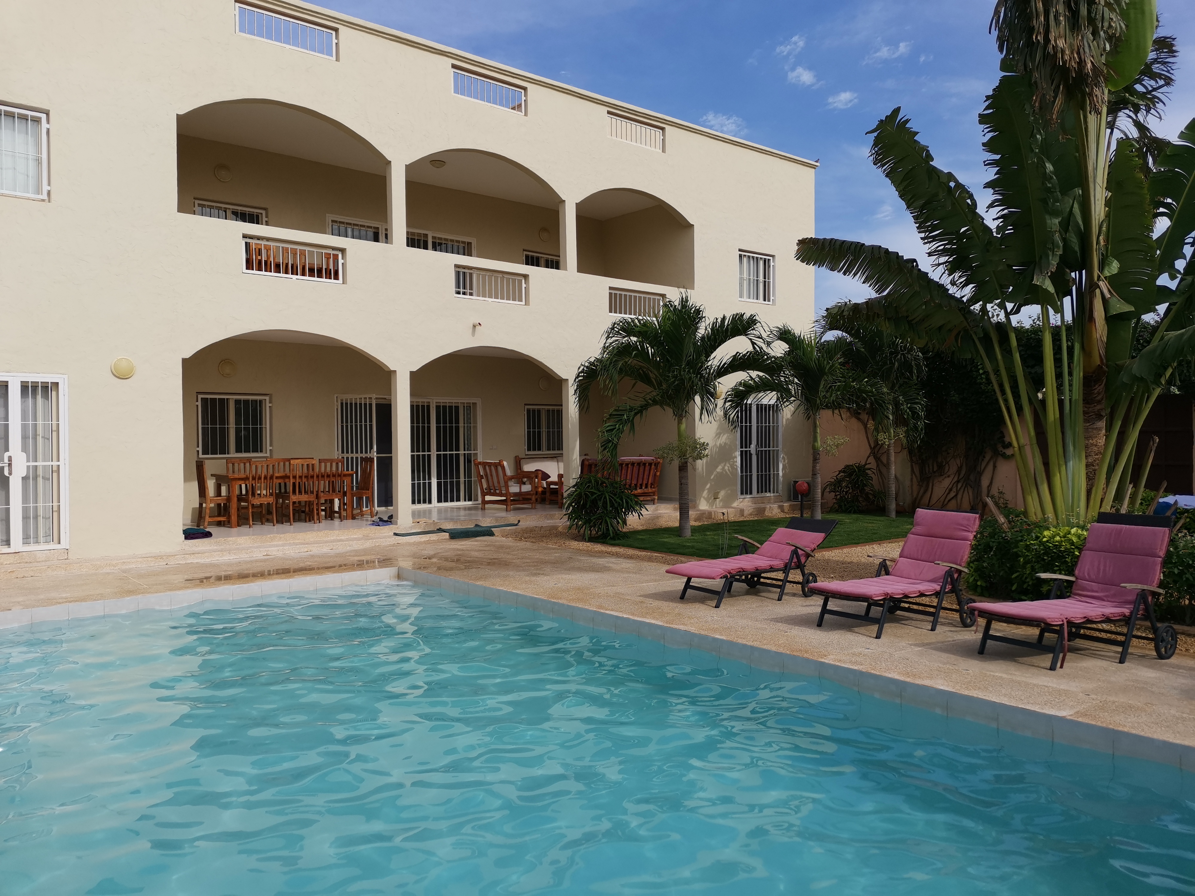 Large 8 bedroom modern villa in Ngaparou