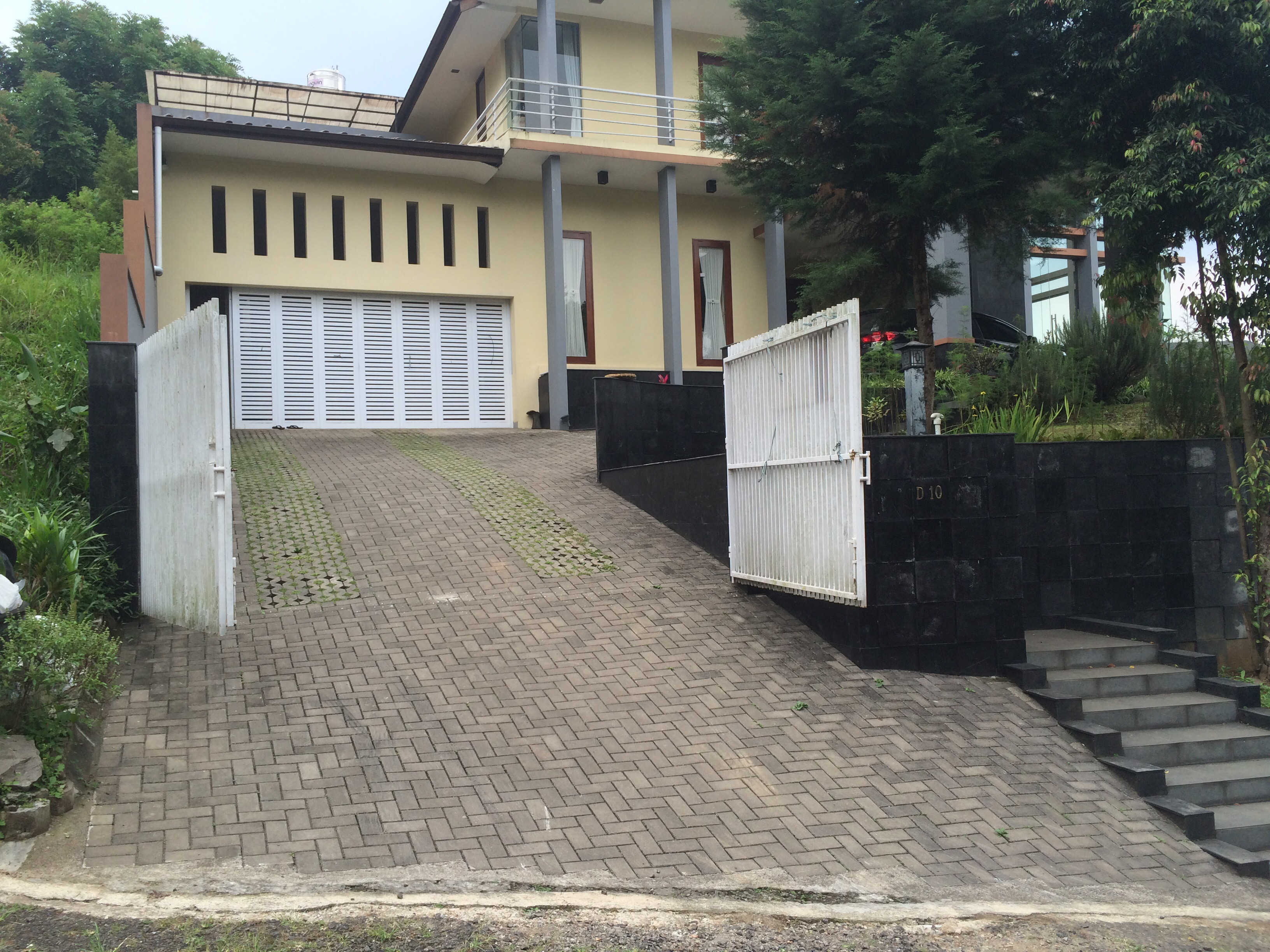 Grand New Villa Kampung Daun Delva Villa Bandung Vila Untuk Disewakan Di Parongpong Jawa Barat Indonesia