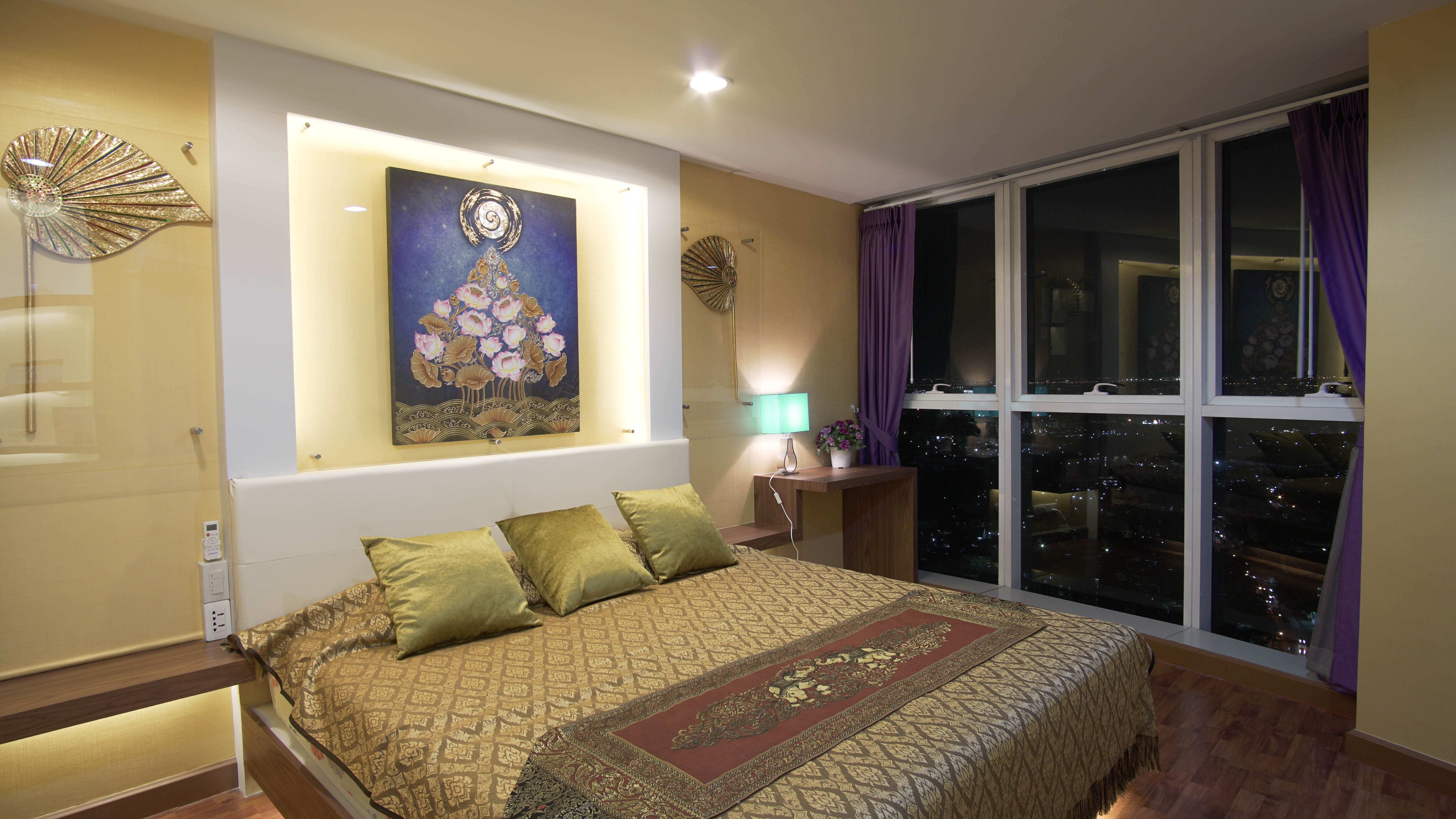 Free pick-up, Bangkok Sphere (City View)