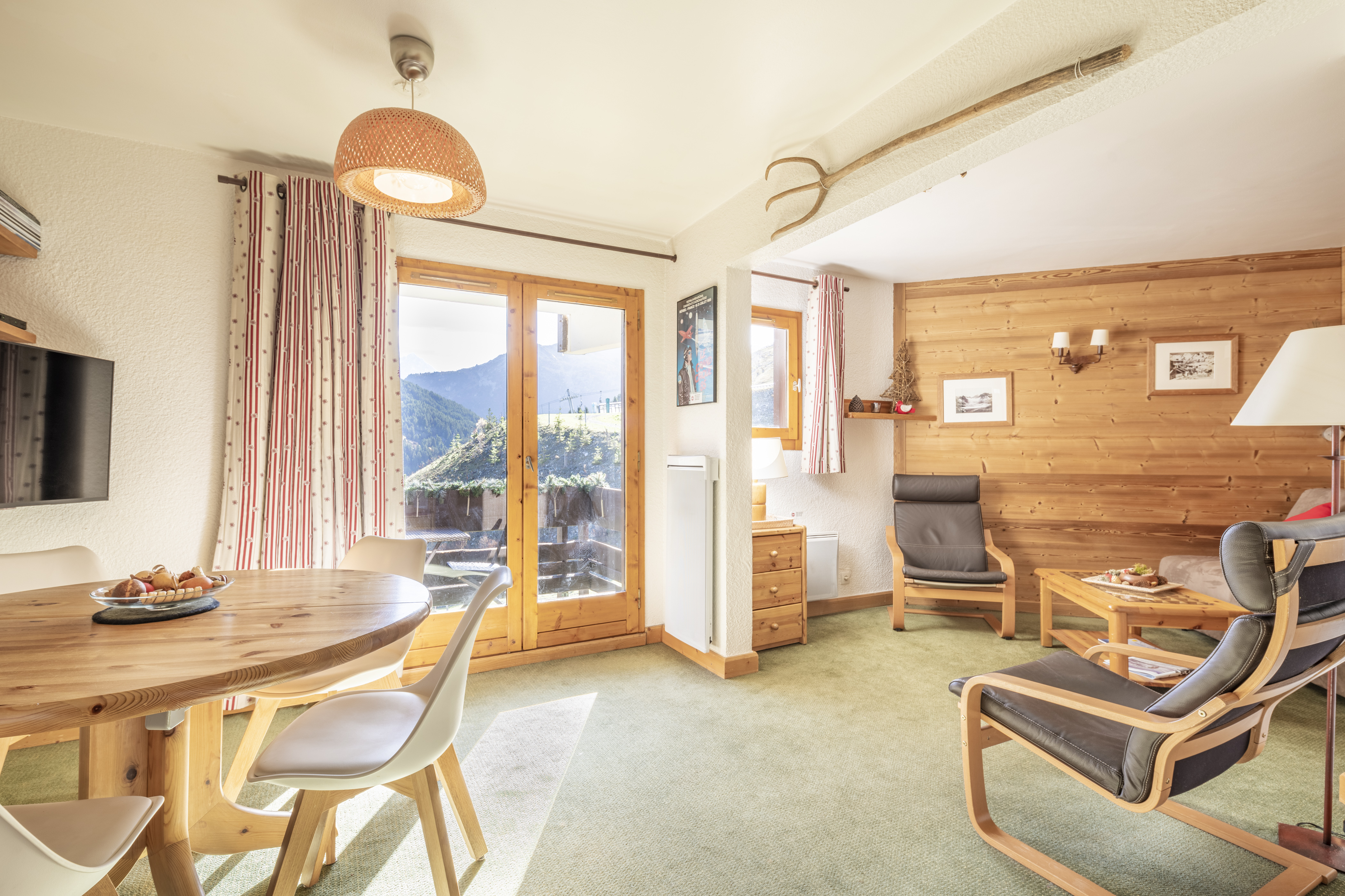Ski-in/ski-out apartment in Méribel Mottaret