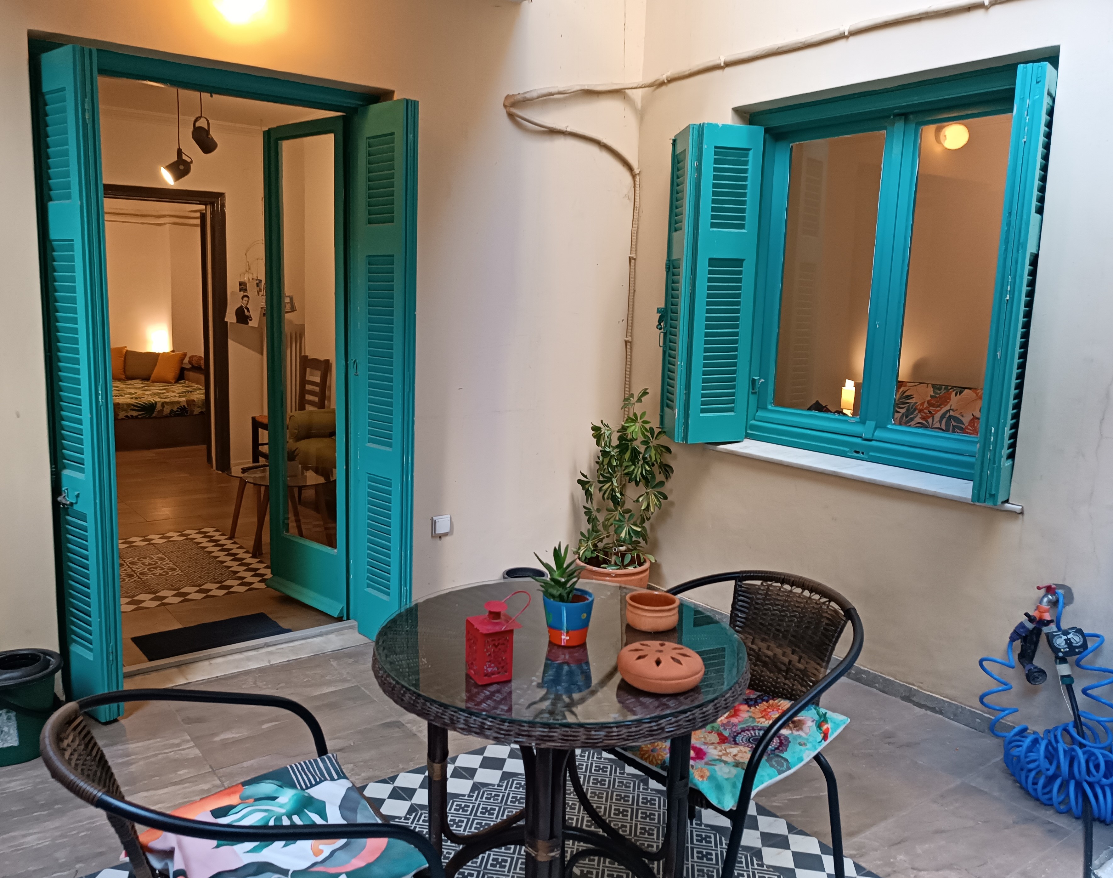 Rom's cute garden-flat close to Acropolis