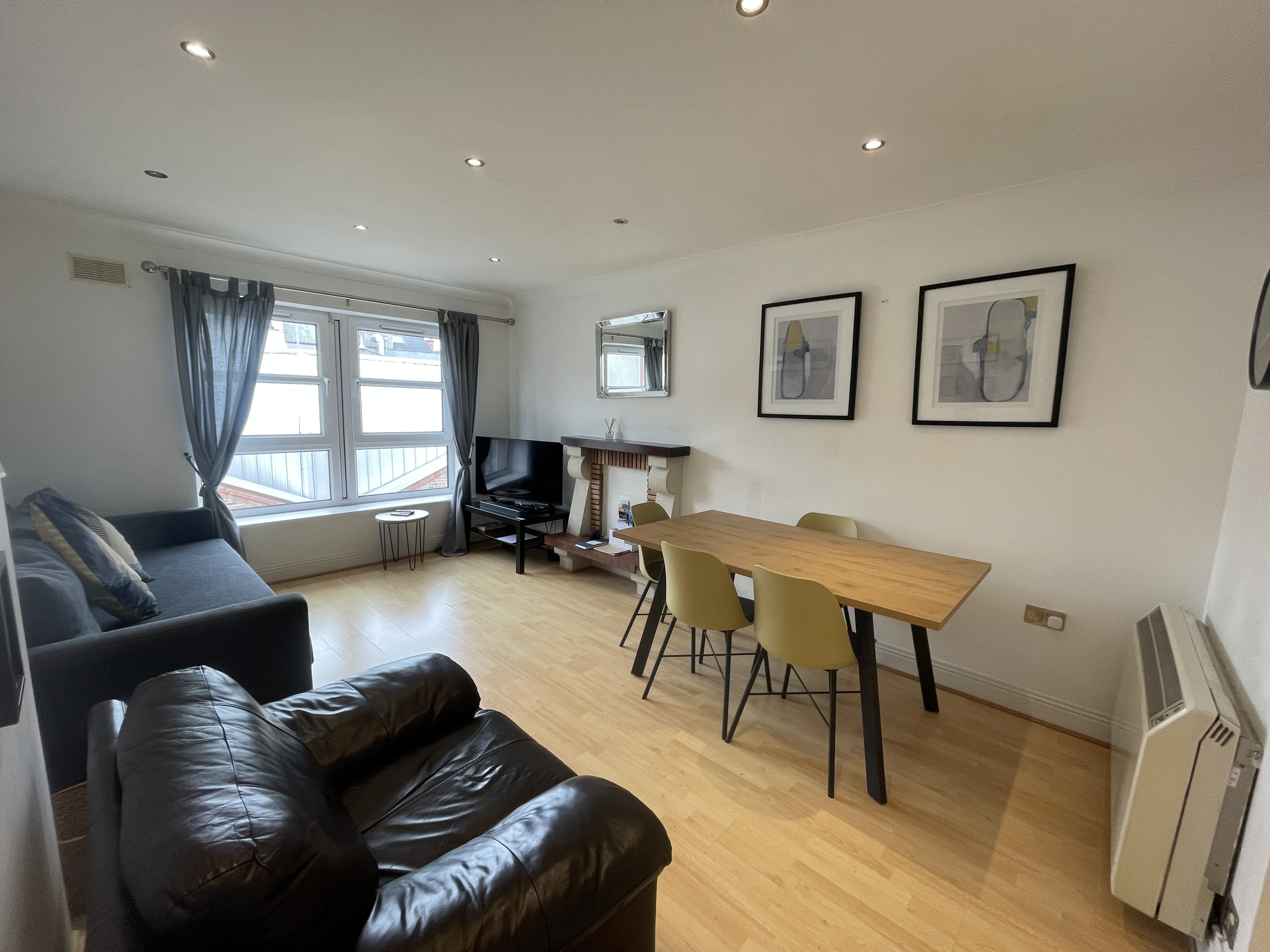 Modern Apartment In the City Centre