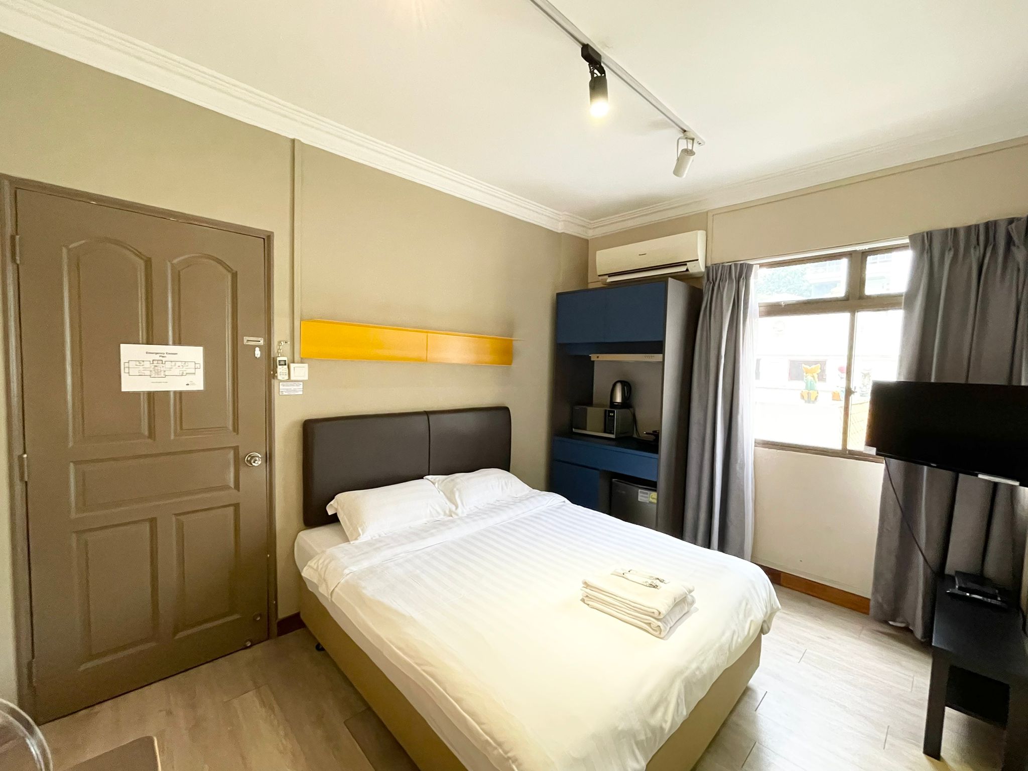 Comfortable Small Studio in Orchard (200 sqft)
