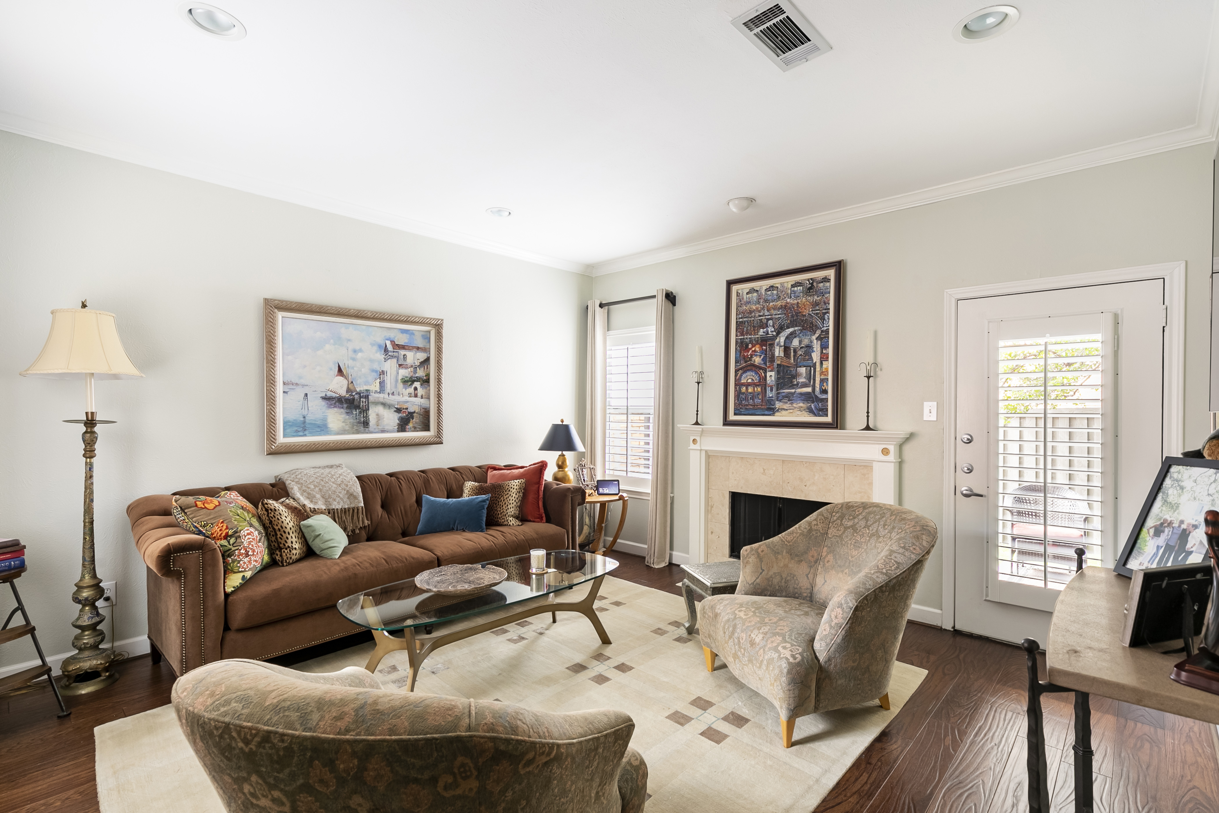 Upscale Townhouse, spacious, quiet, guest bedroom. in District 12, Dallas