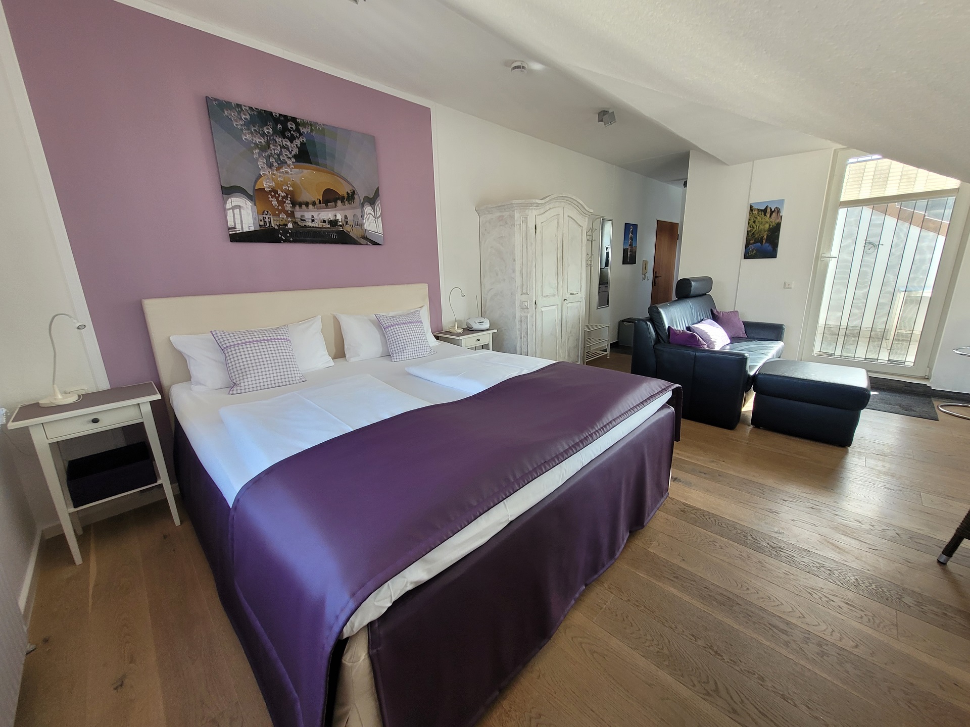 Modern & quiet 1-room apartment in the center