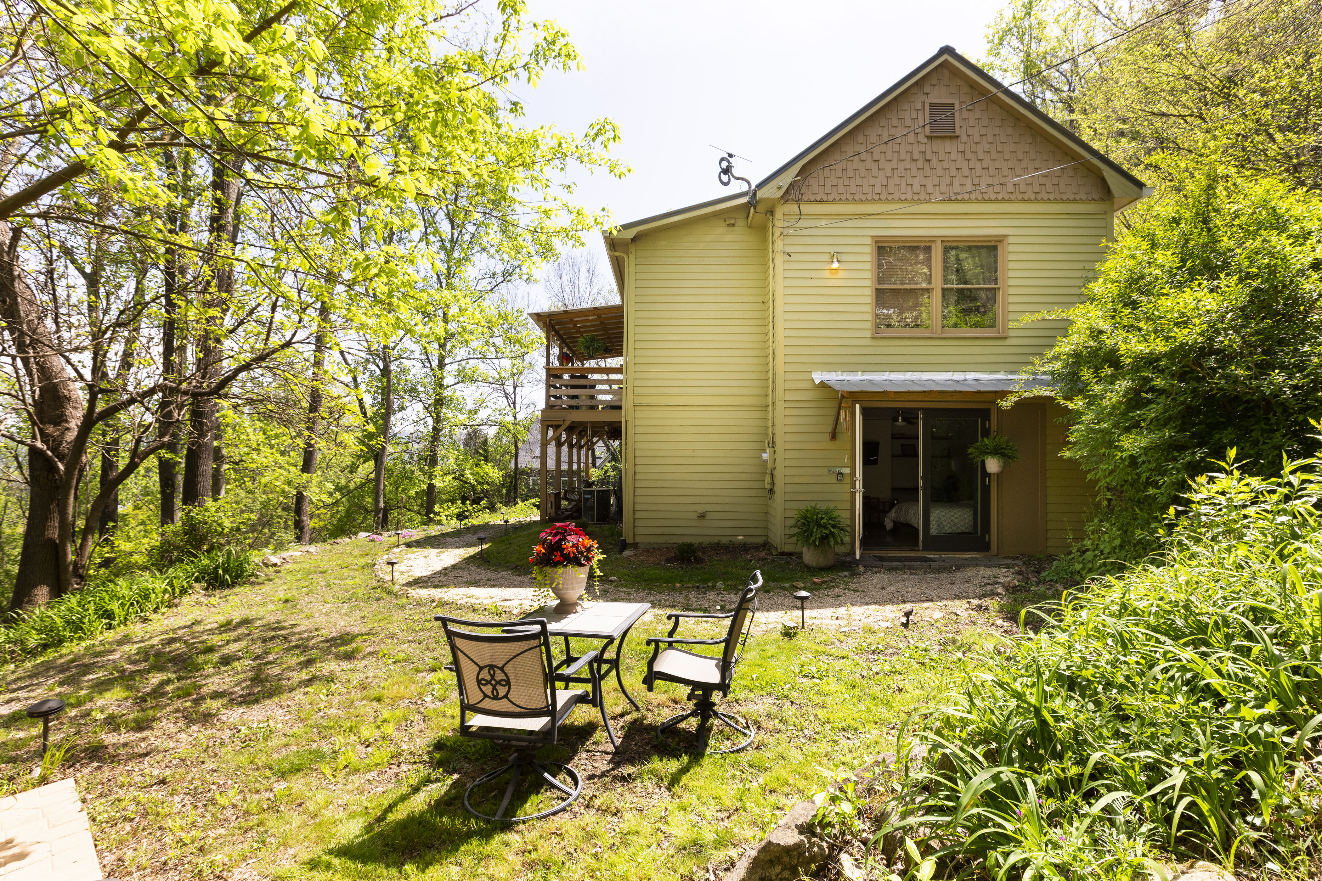 Garden Oasis with Serene Mountain View Downtown! in 28805, Asheville