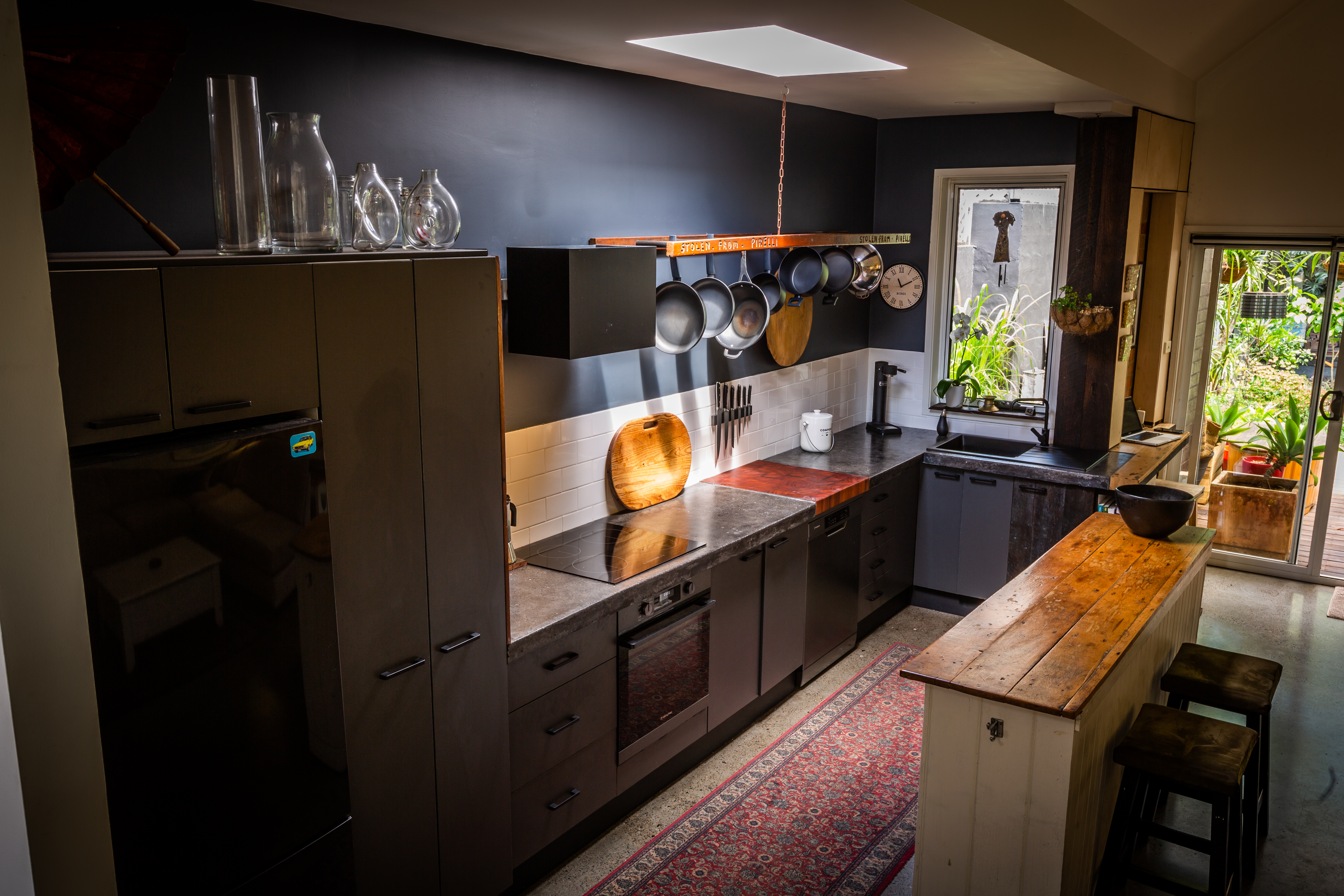 Bright, artistic modern designer home in Annandale