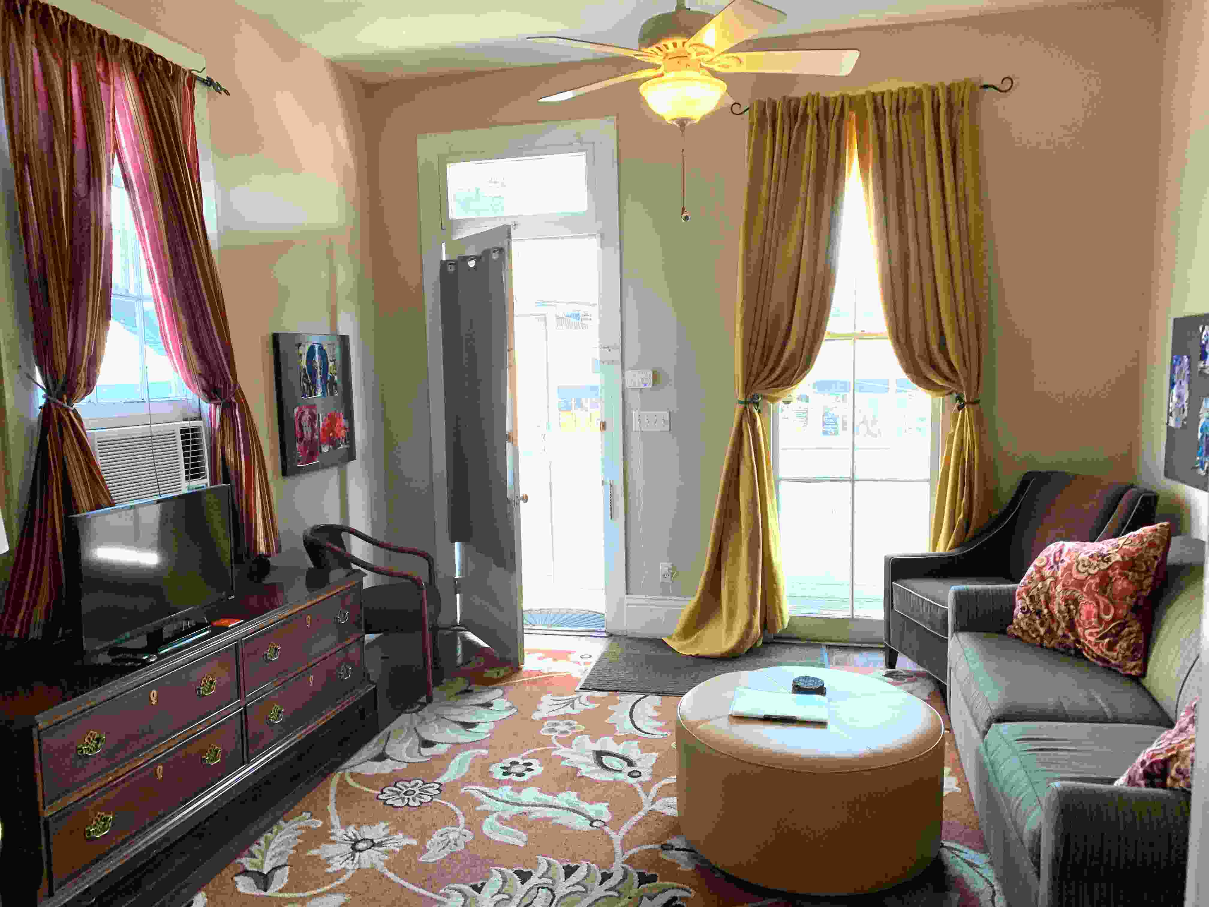 Huge Space in the Heart of Midcity in Mid-City, New Orleans
