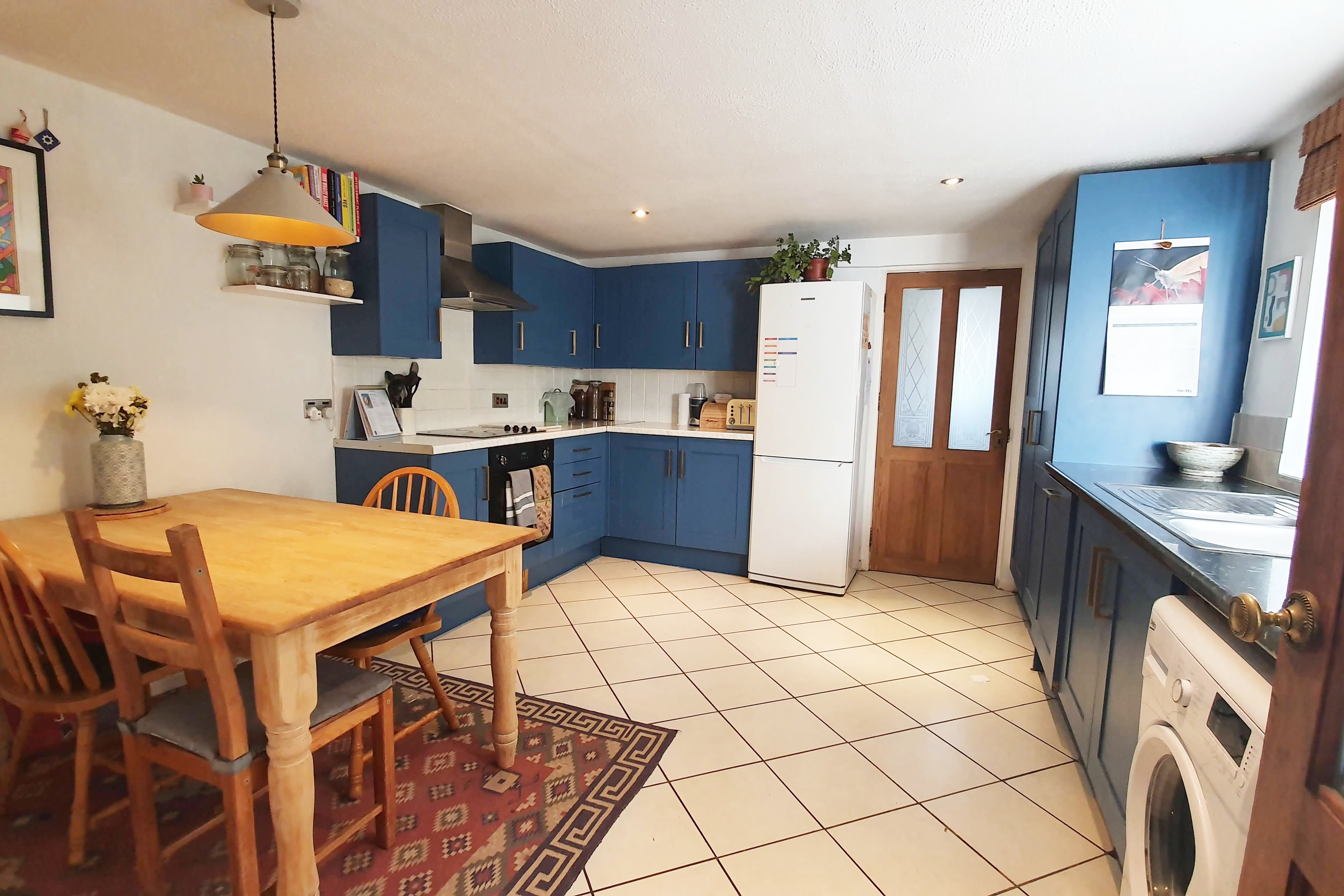 Cosy Cottage Style Home in Bristol in St George West, Bristol