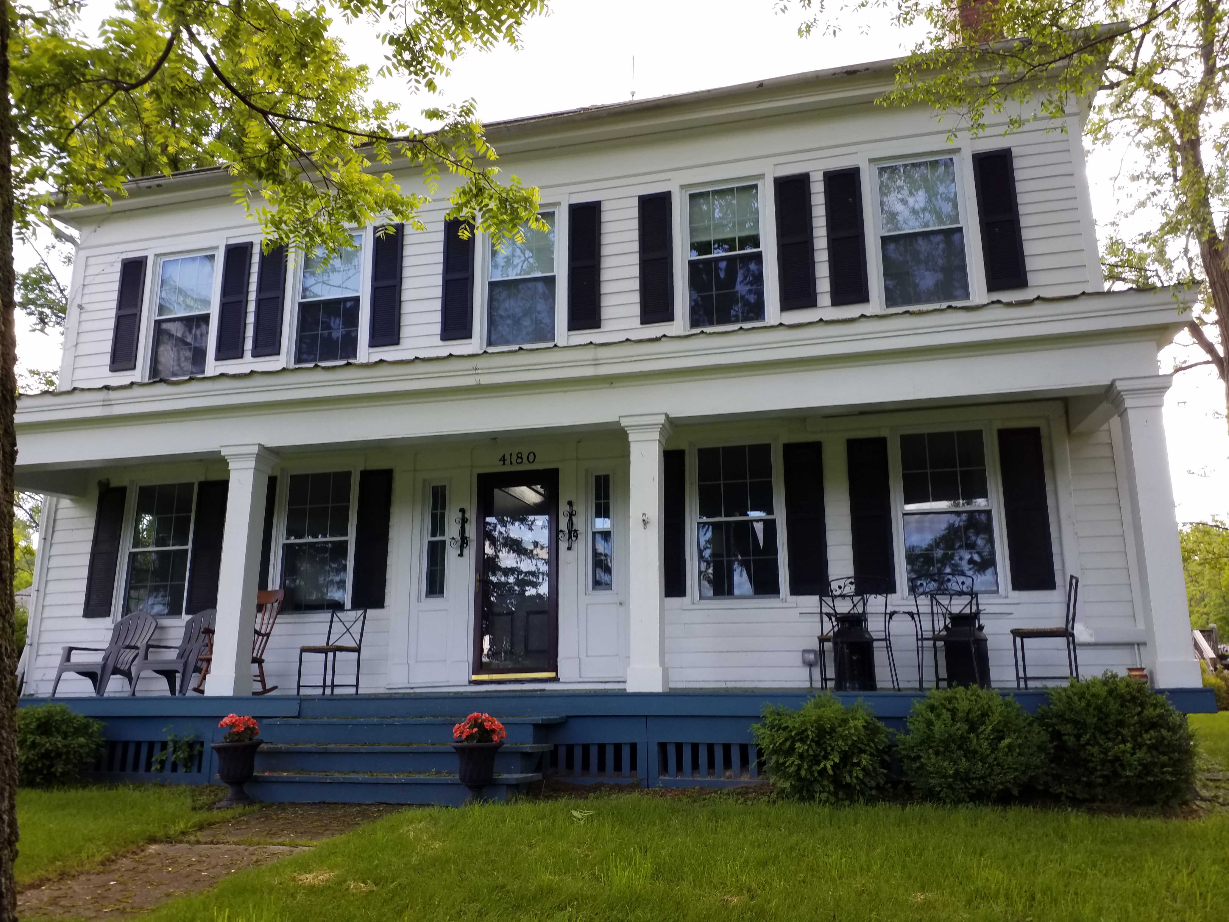 Gracious Farmhouse on the Seneca Lake Wine Trail