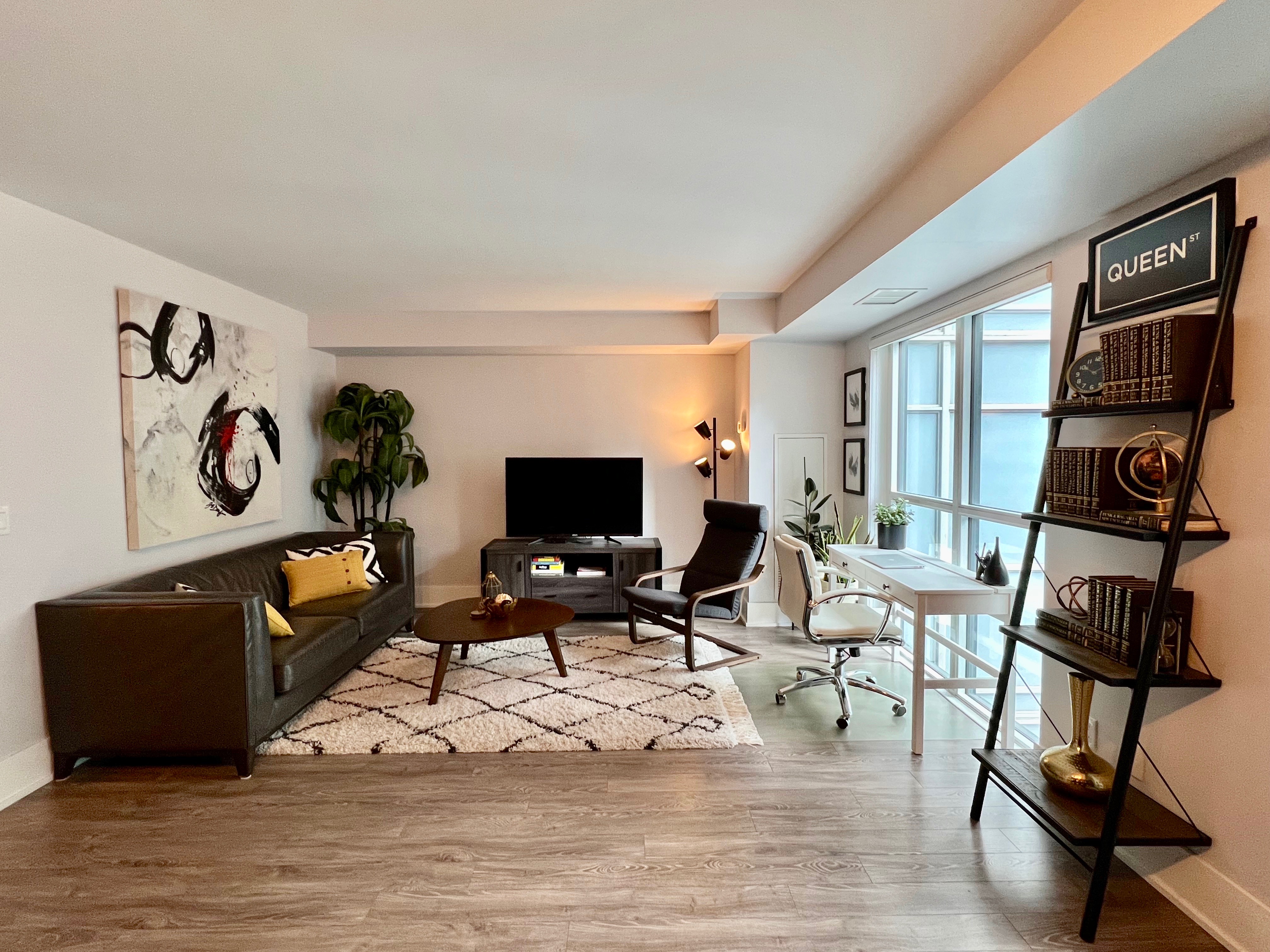Luxury 1 Bedroom Suite In Heart Of Toronto