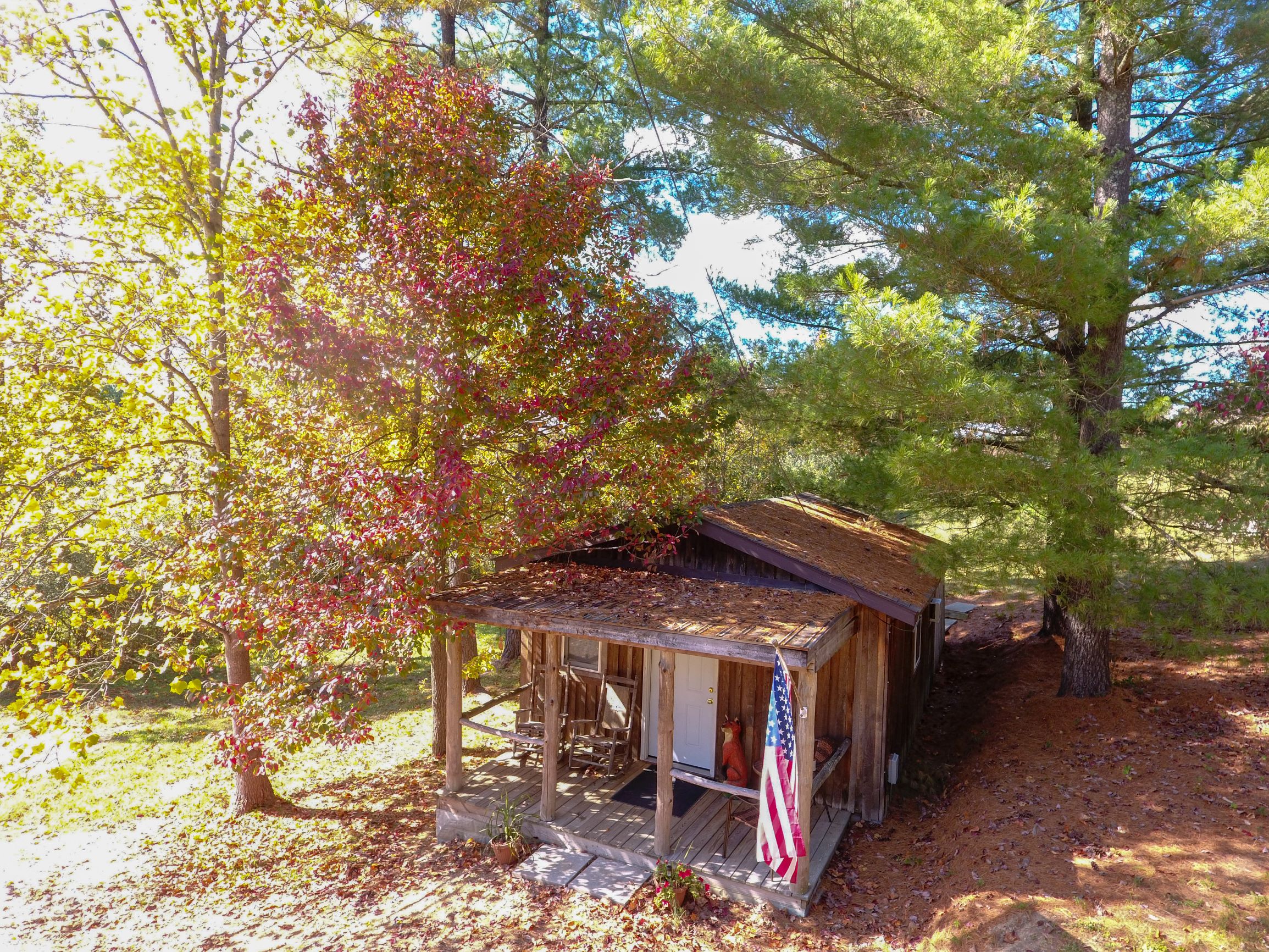 Adorable Hocking Hills Couples Cabin w/ Hot Tub Cabins for Rent in