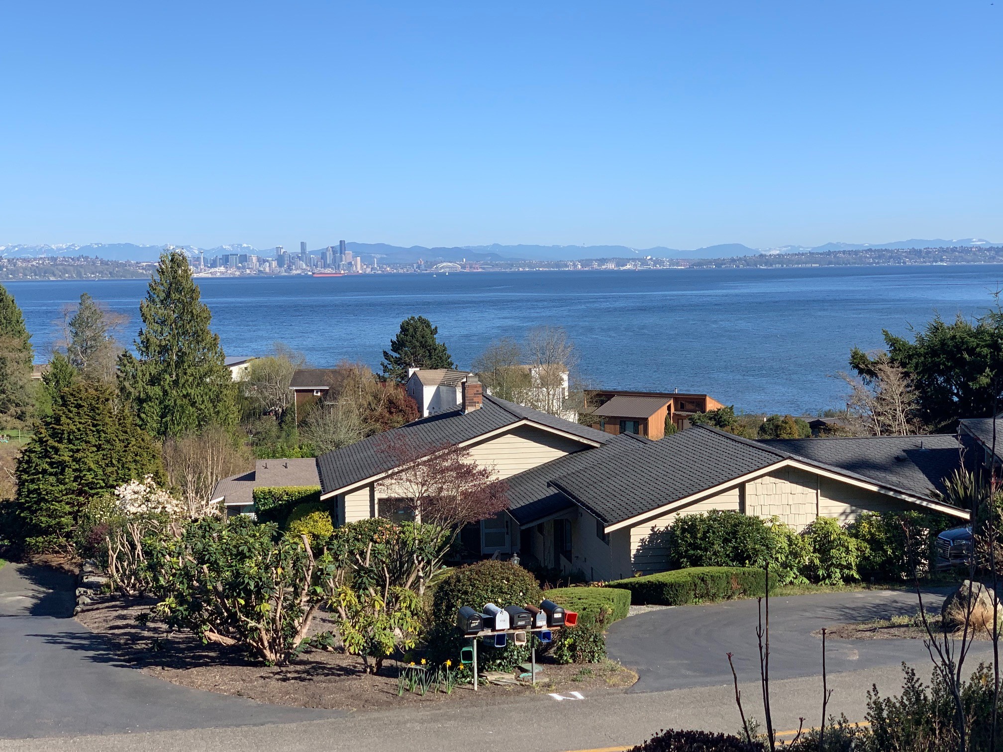 Sunny Bainbridge Island Beach House with View Houses for Rent in