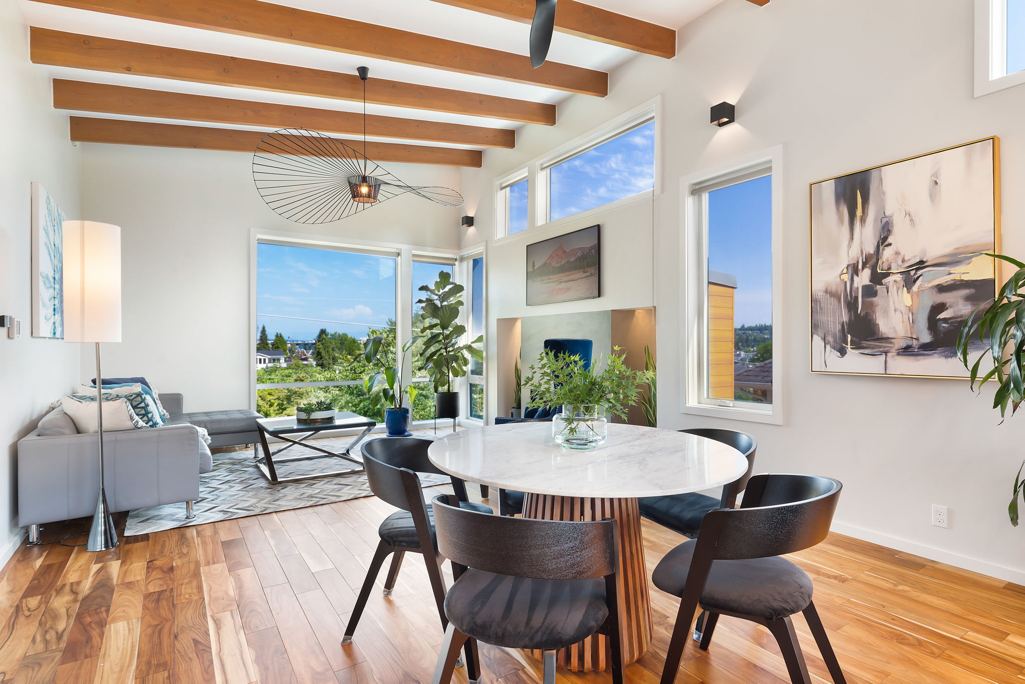 Outdoor Sauna & Soaking Tub, Top Floor Apartment