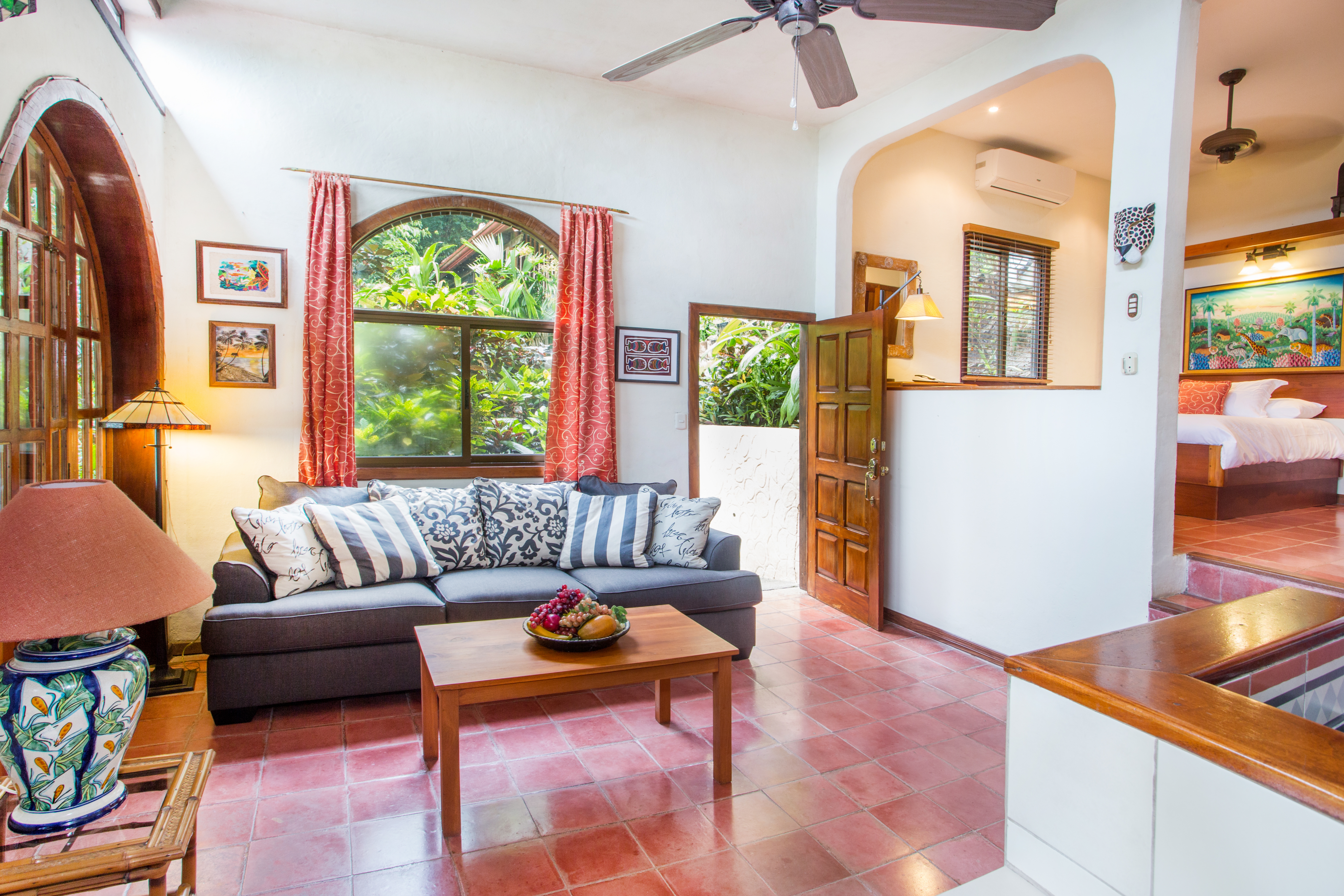 Tasteful Studio Apartment Jungle/OceanView 10