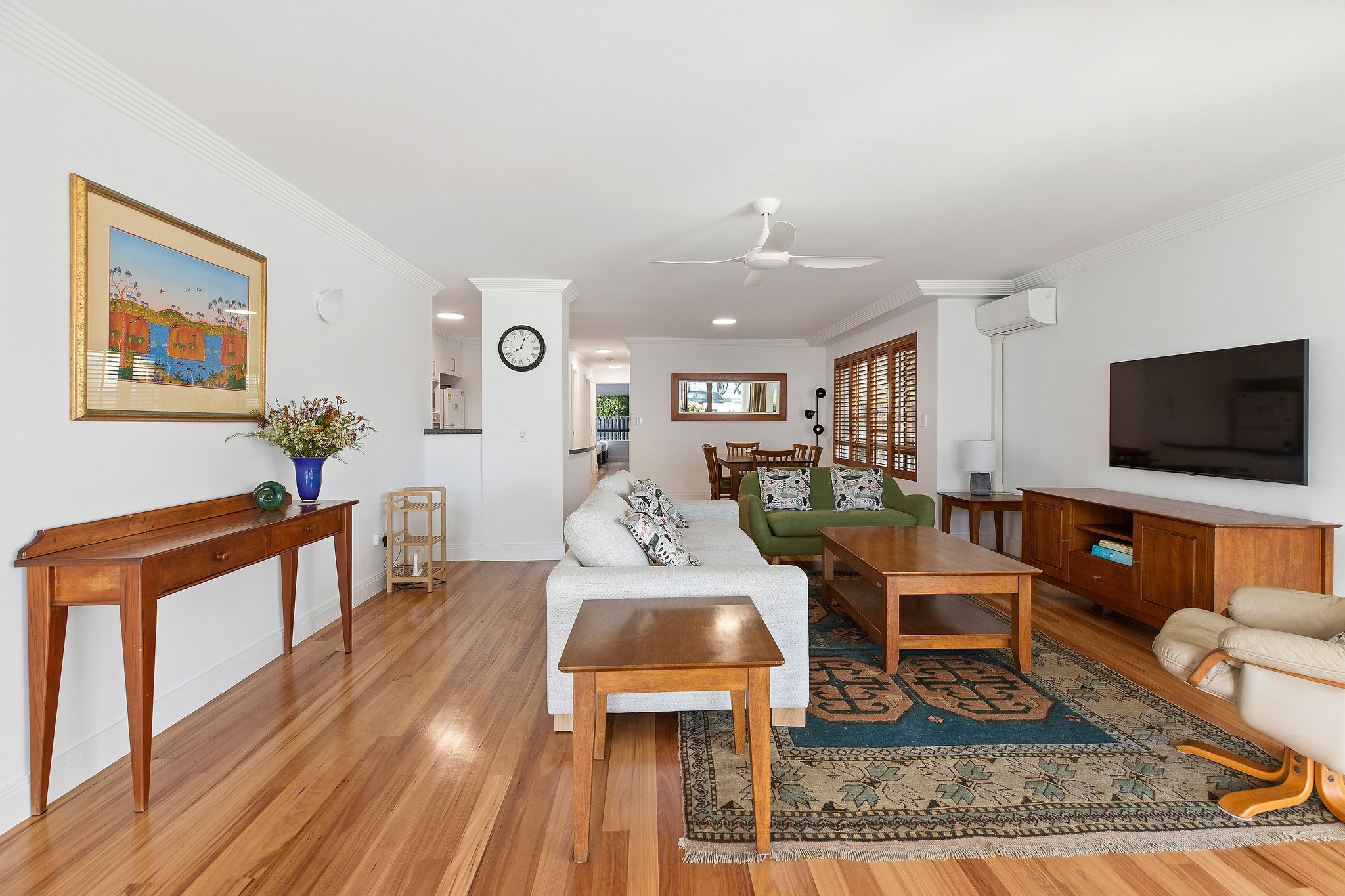 Waterview - Beachside Apartment - 2/54 Lawson St