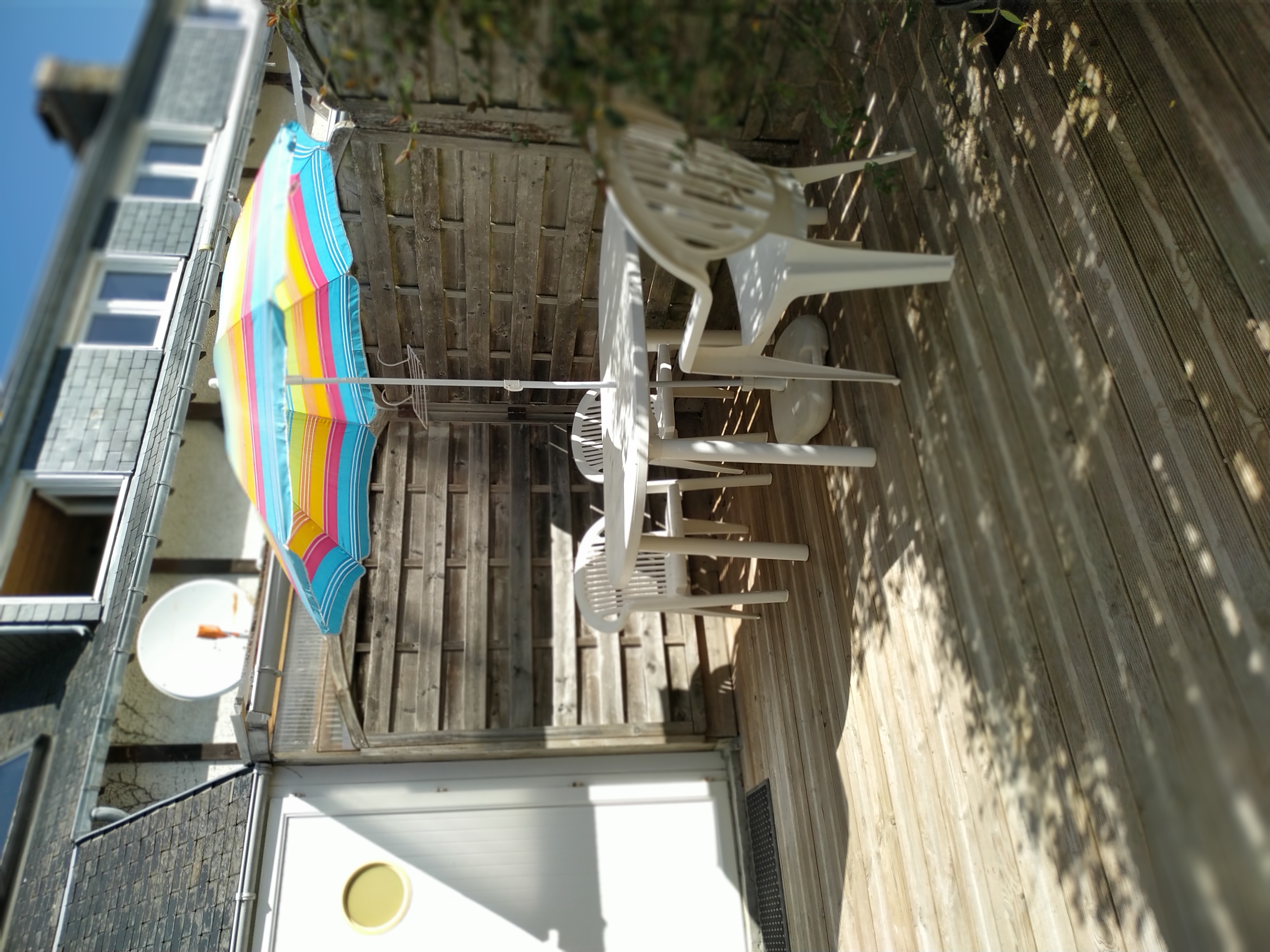apartment 1 km5 from the beach with small courtyard