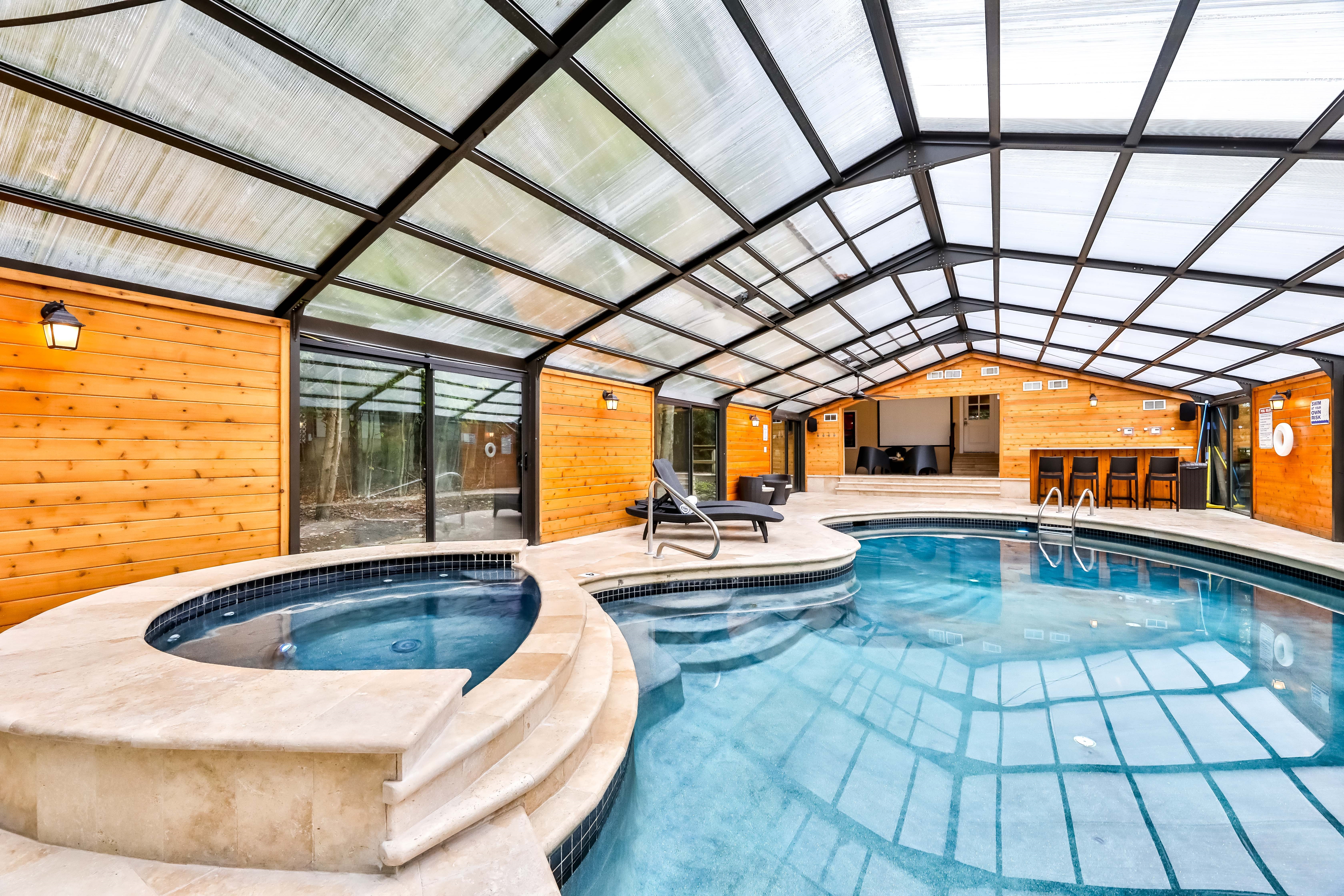Airbnb with private pool near me online