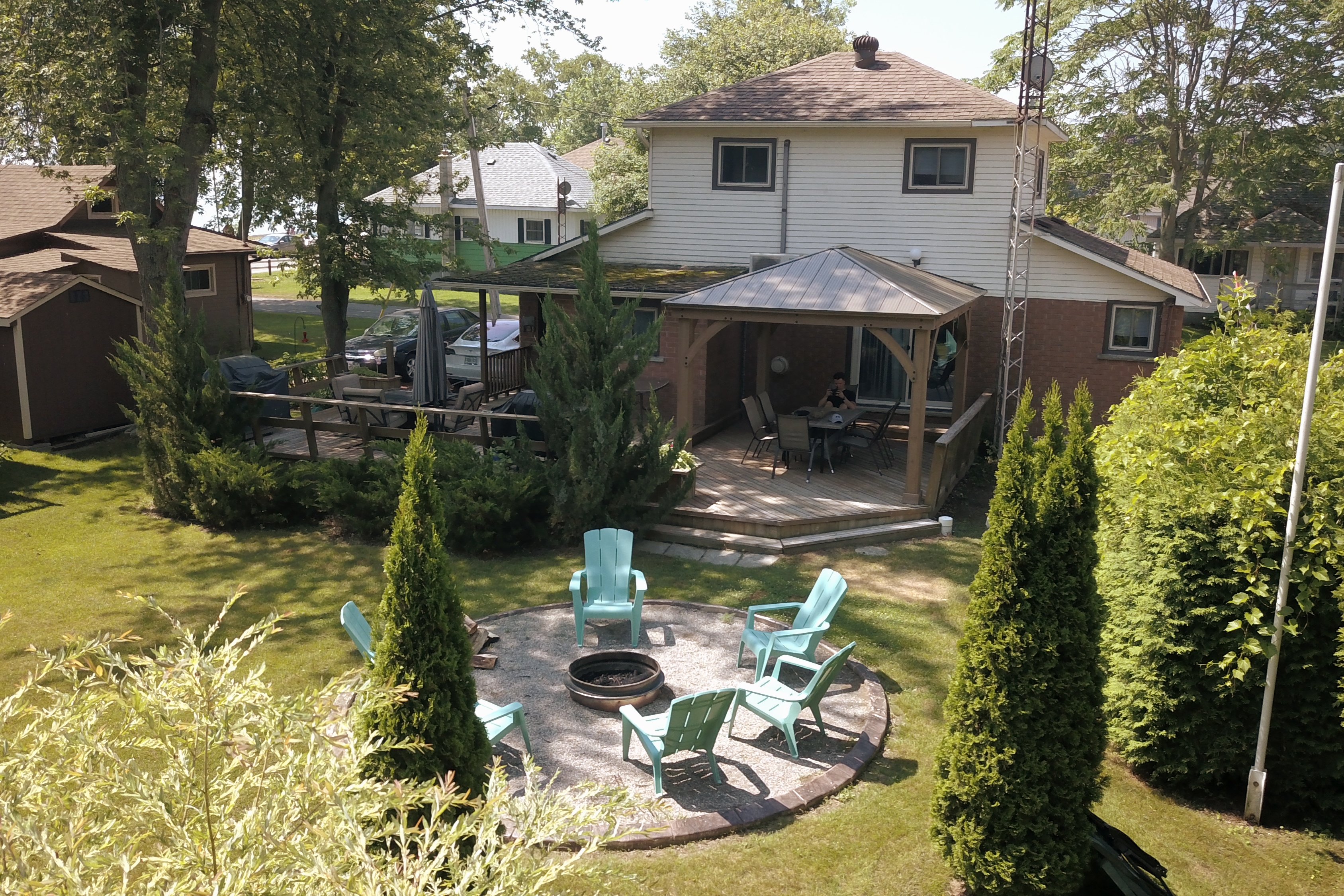 Large Beach View Family Cottage in Turkey Point