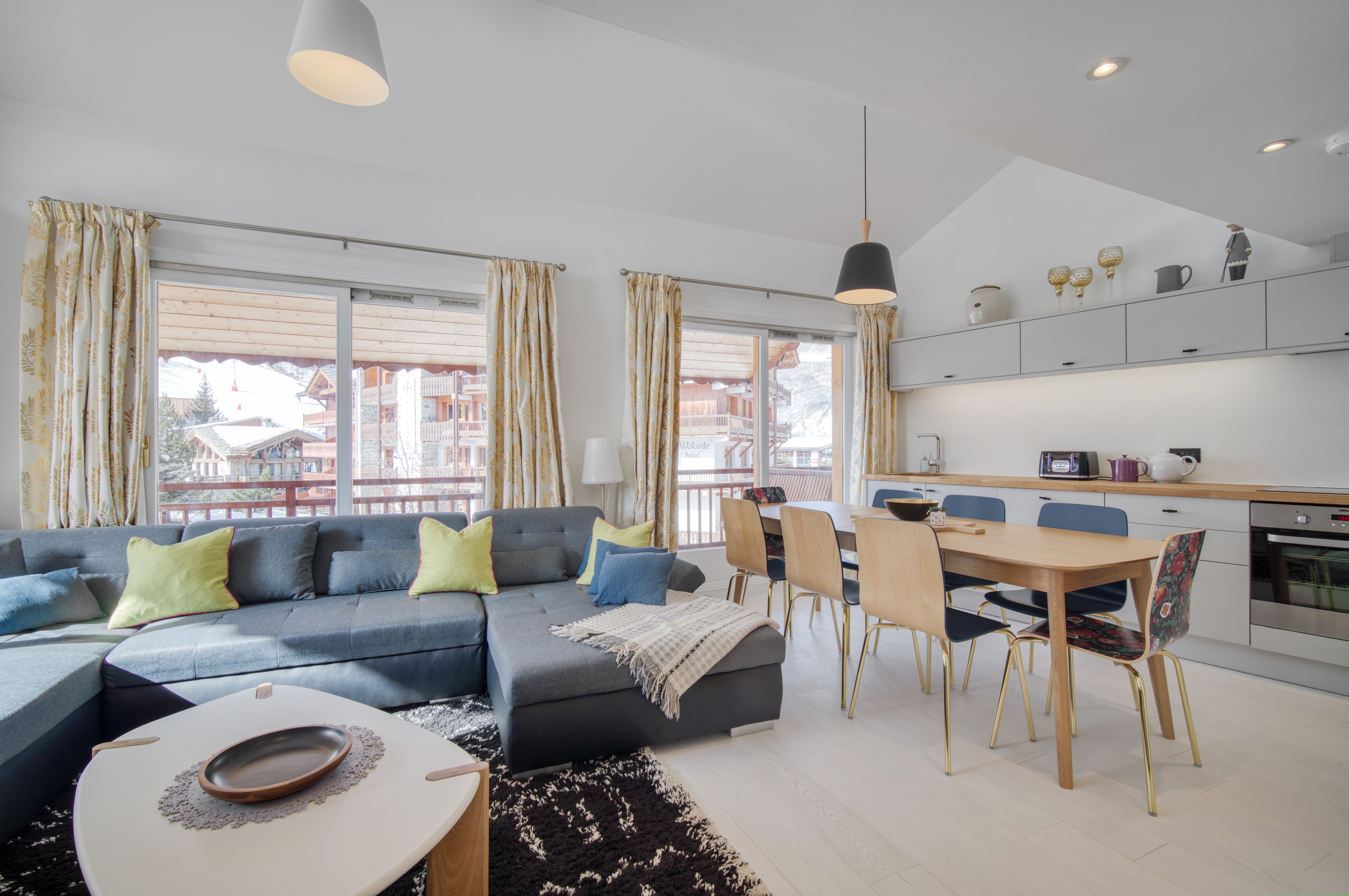 Praz d'Aval - Luxury, Modern, 'Ski In, Ski Out'