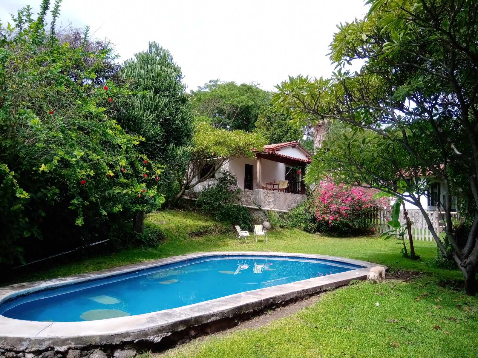 Lorien Casa Rural Jardín y alberca. Pet friendly