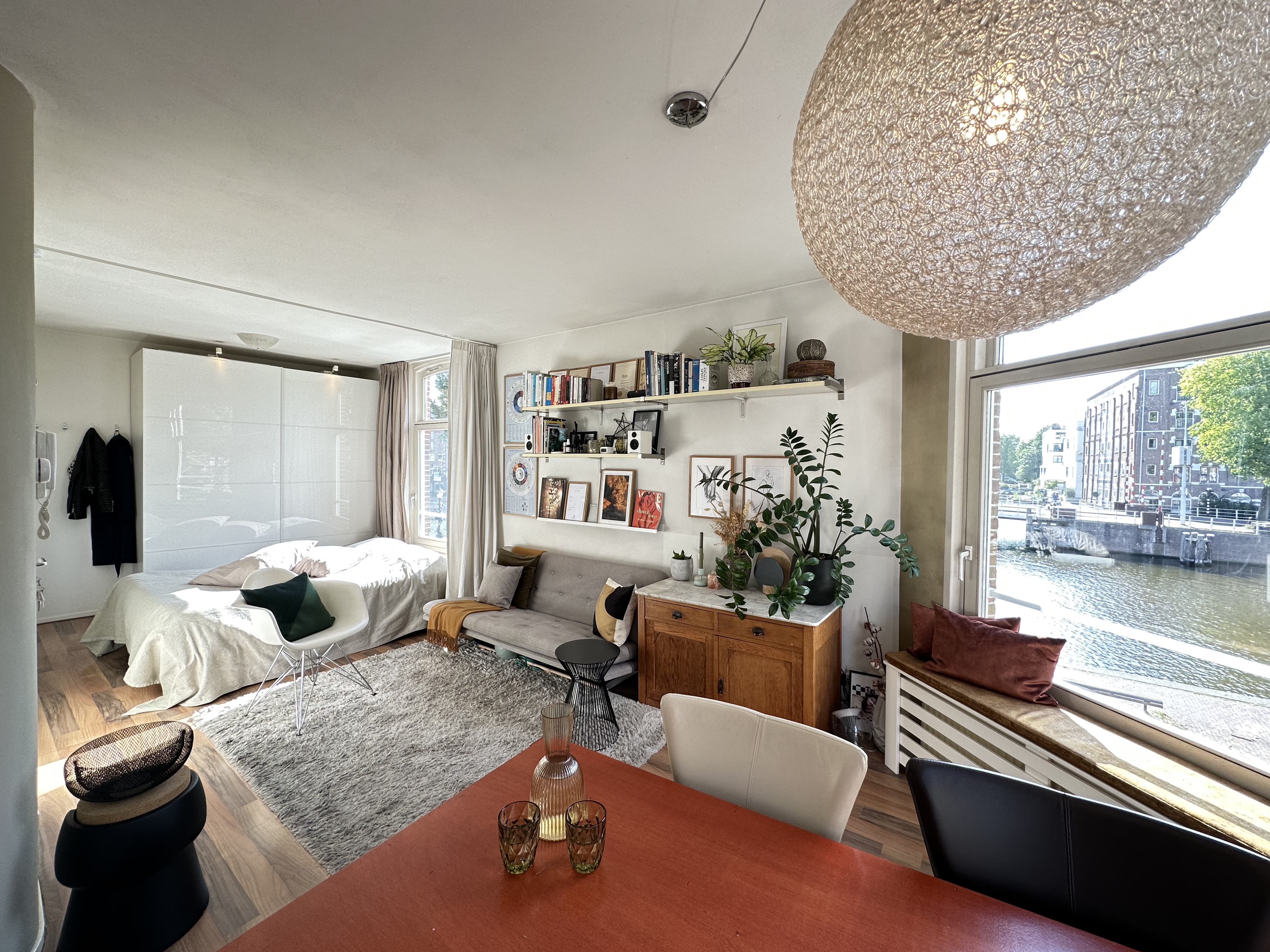 Bright Waterfront Studio Apartment