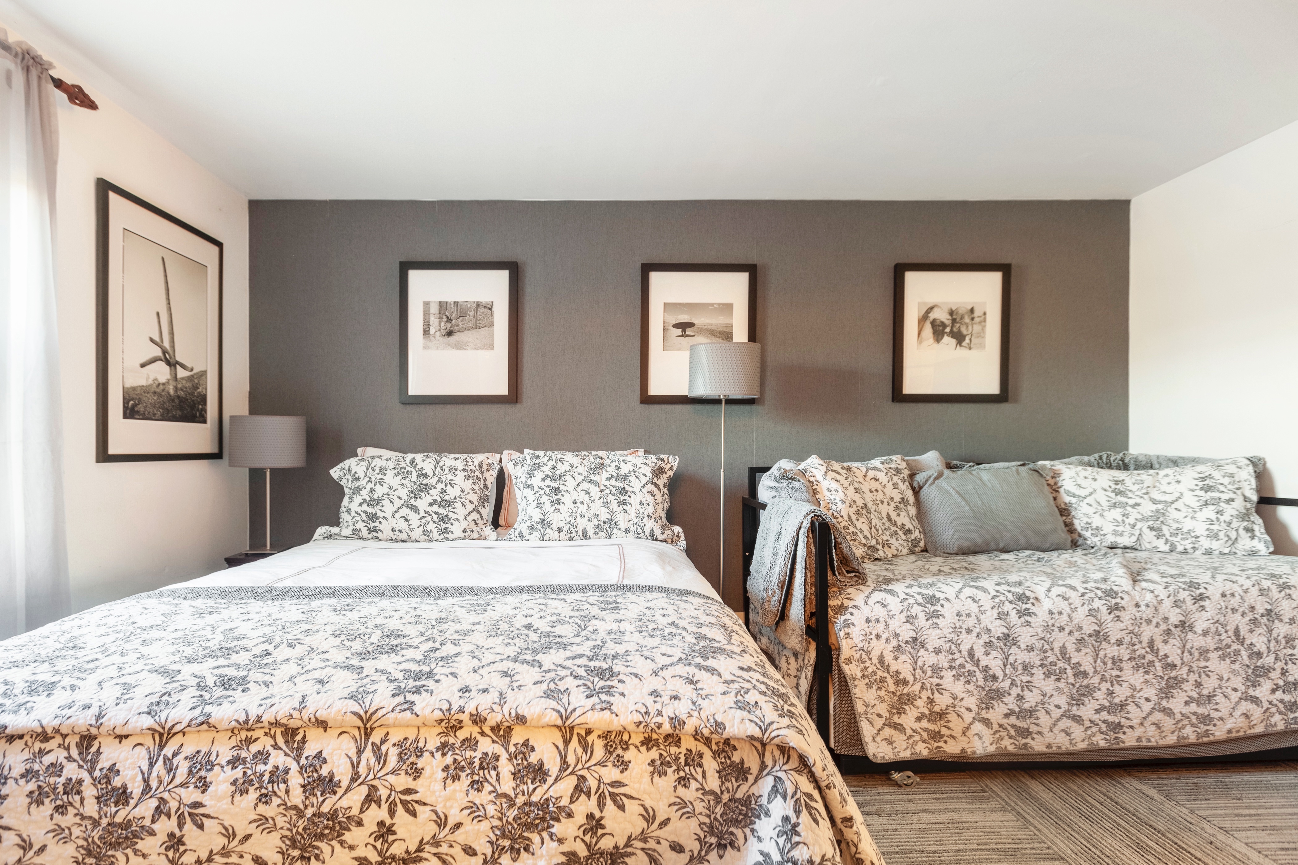 Private Suite, City Views, Garden and Easy Parking