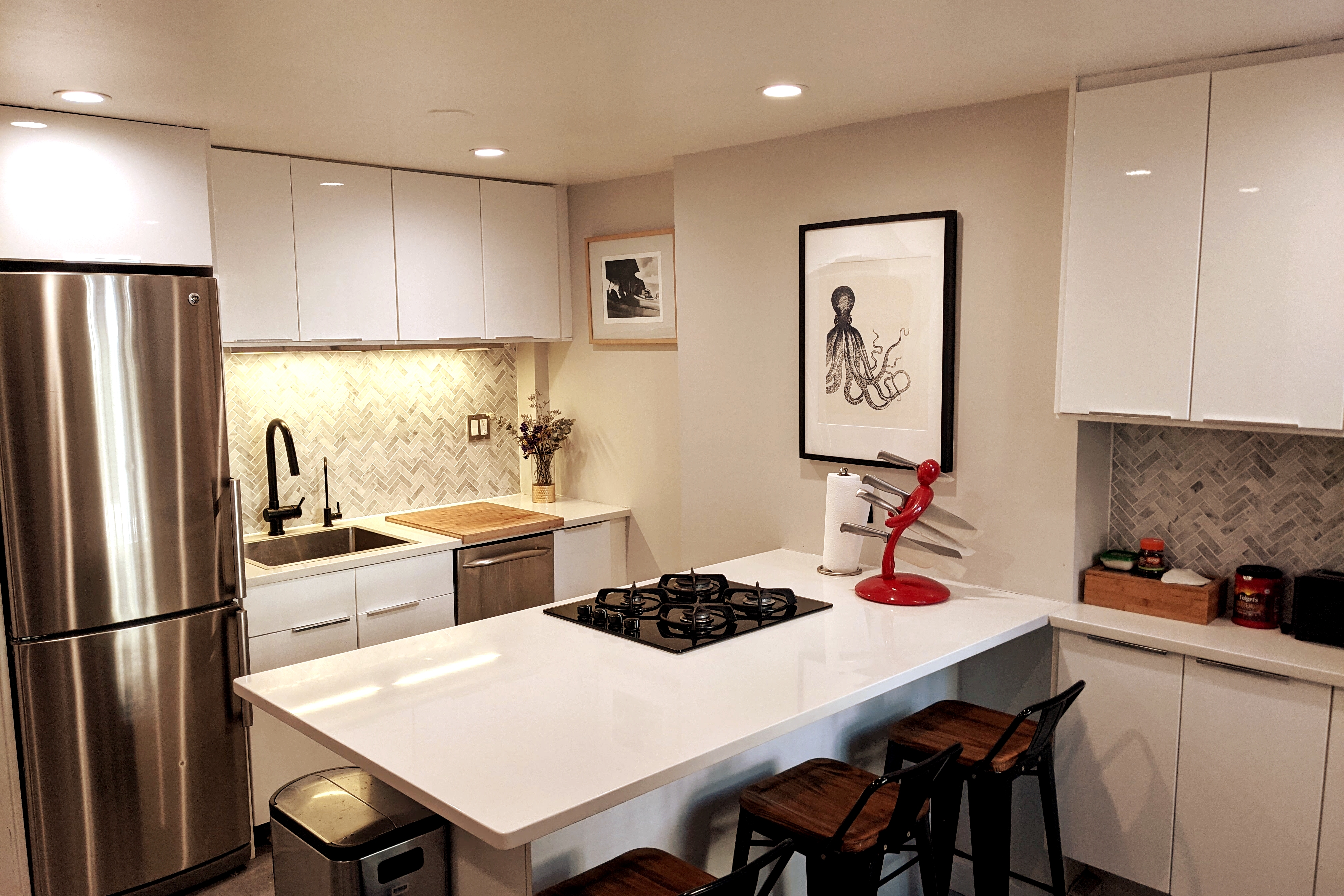 Large studio w/workspace & garden-2 stops to NYC in Ward E (councilmember James Solomon), Jersey City