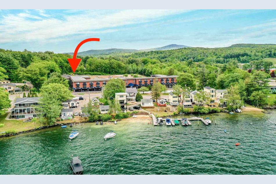 Paugus / Best location, seasonal inground pool Condominiums for Rent